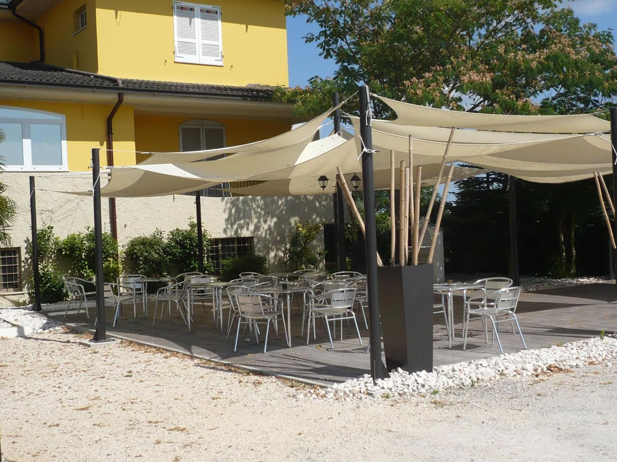 Property building in La Quercia Hotel con Ristorante
