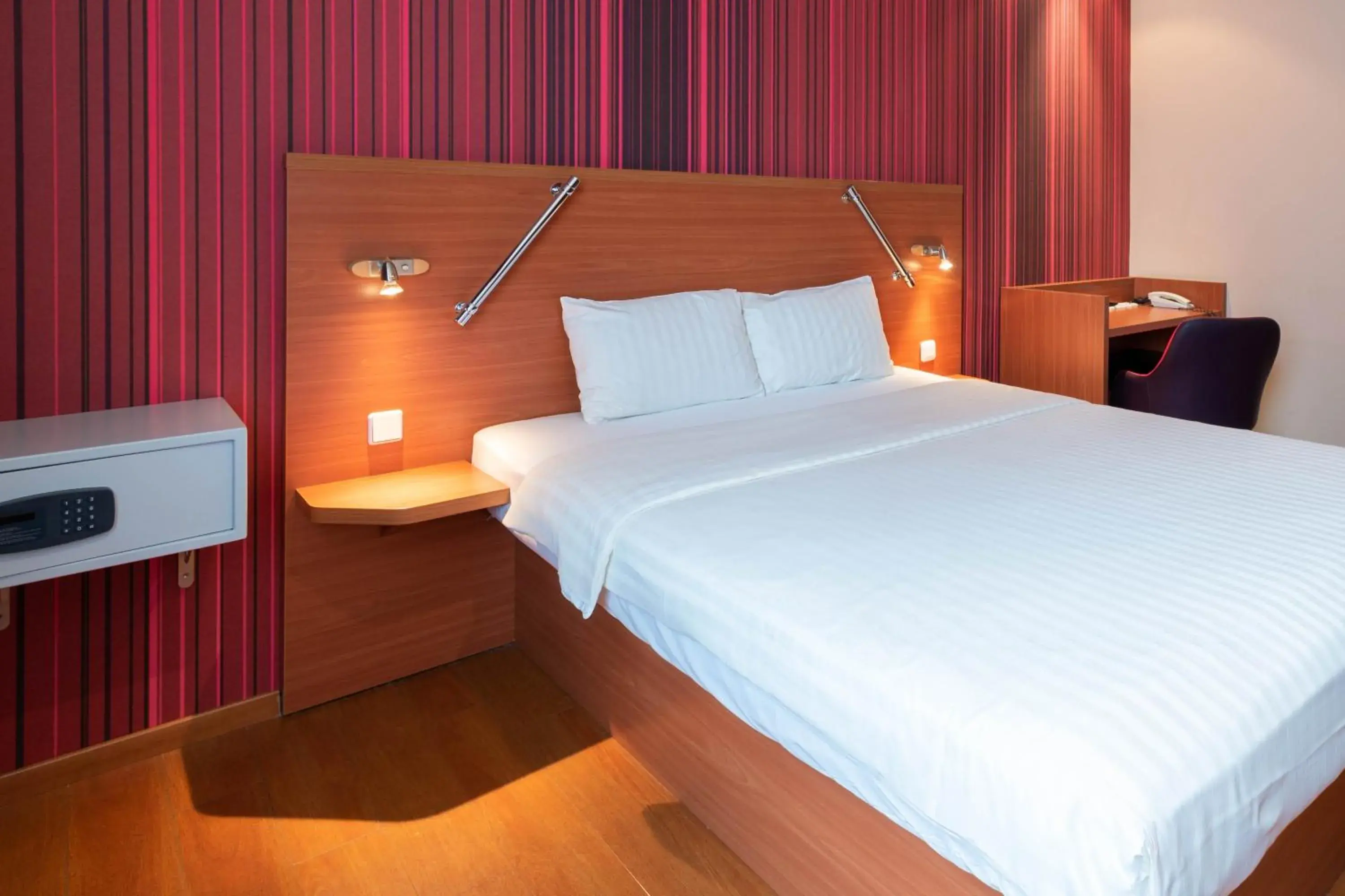 Bedroom, Bed in Star G Hotel München Schwabing