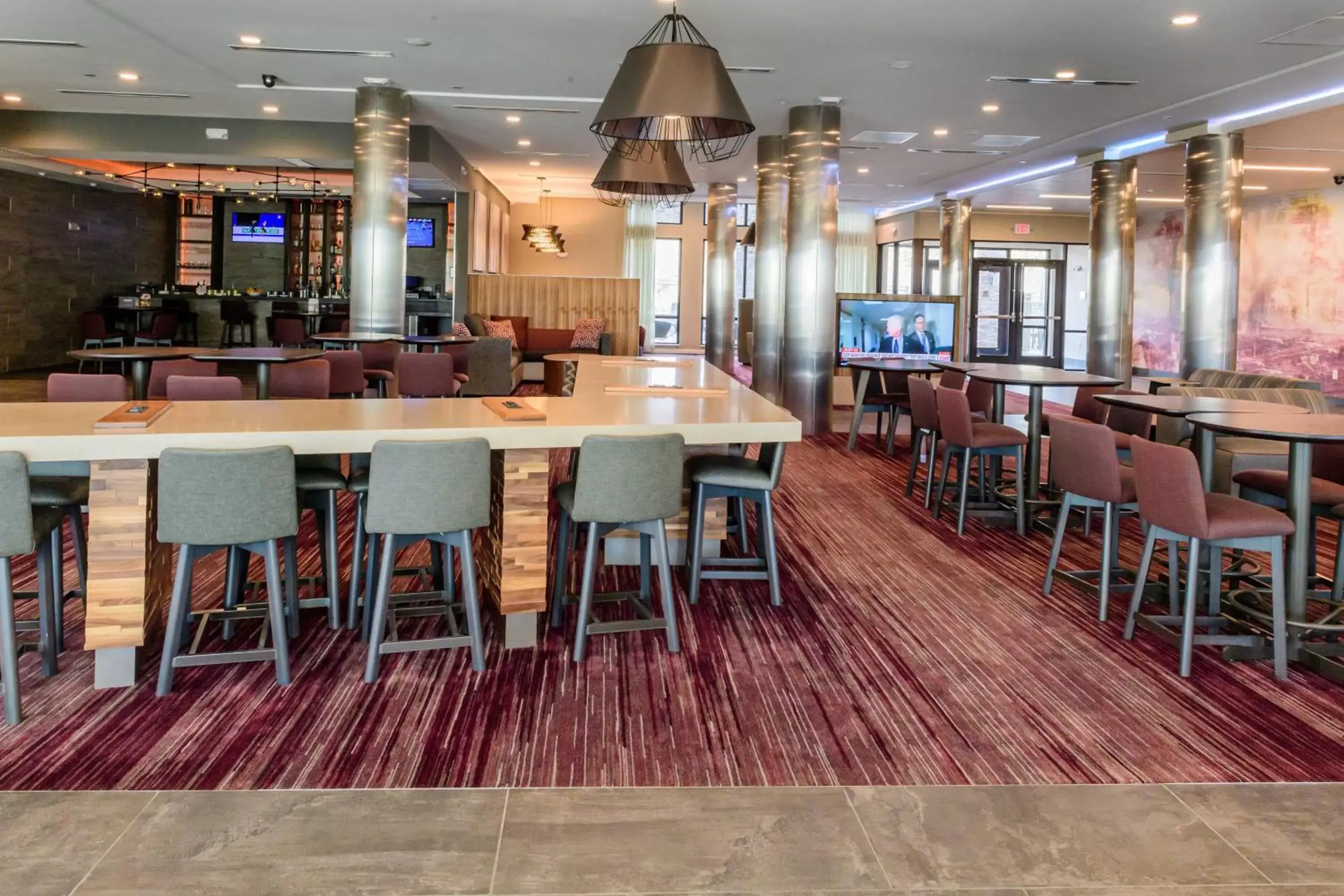 Lobby or reception, Restaurant/Places to Eat in Courtyard by Marriott Lake Jackson