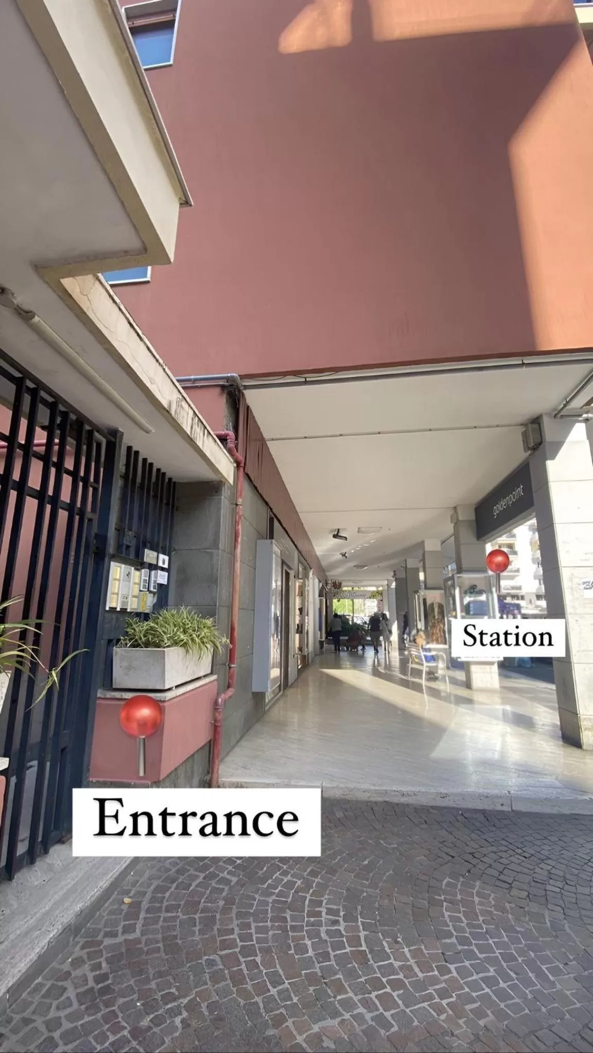 Property building in Sorrento B&D Rooms