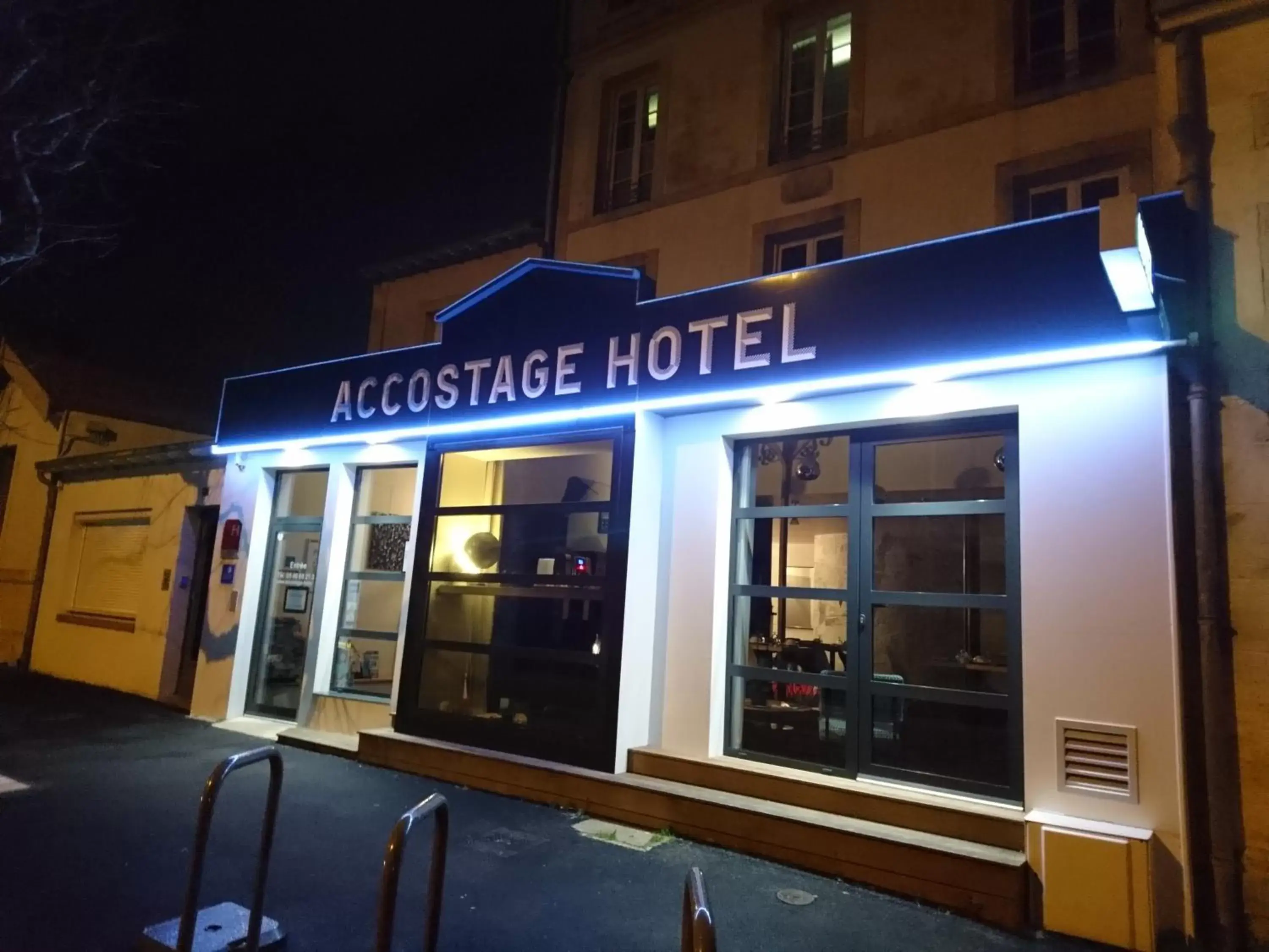 Facade/entrance in Accostage Hôtel Plage de la Concurrence