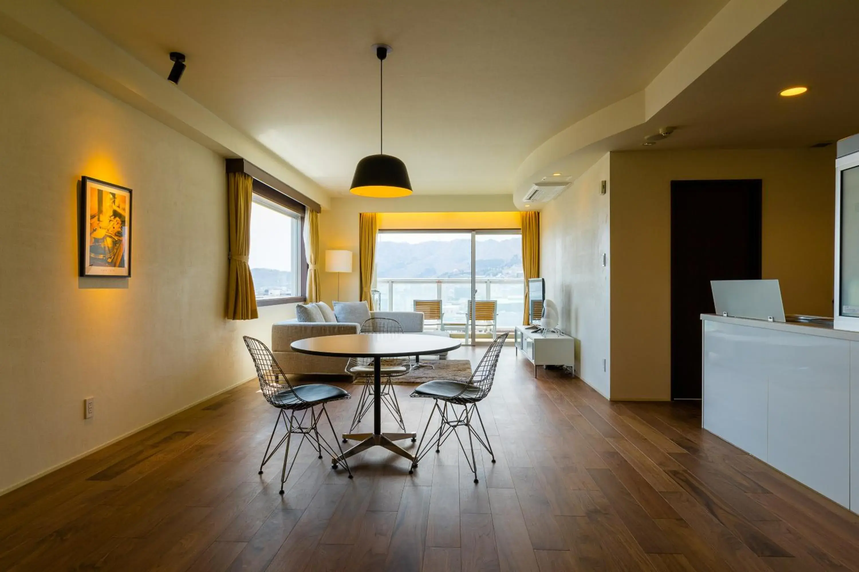 Photo of the whole room, Dining Area in Hakodate Danshaku Club Hotel & Resorts