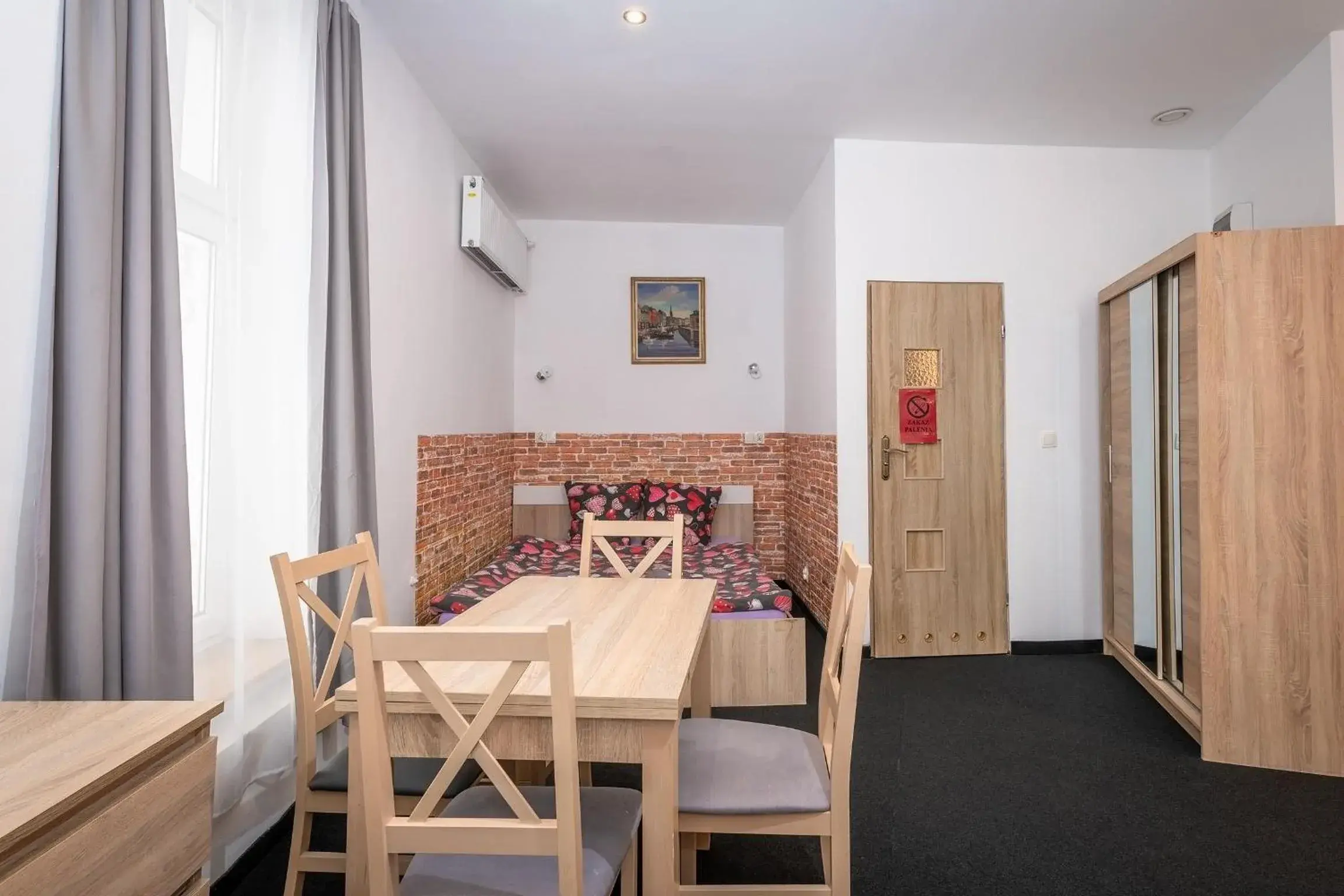 View (from property/room), Dining Area in Queen Apartments