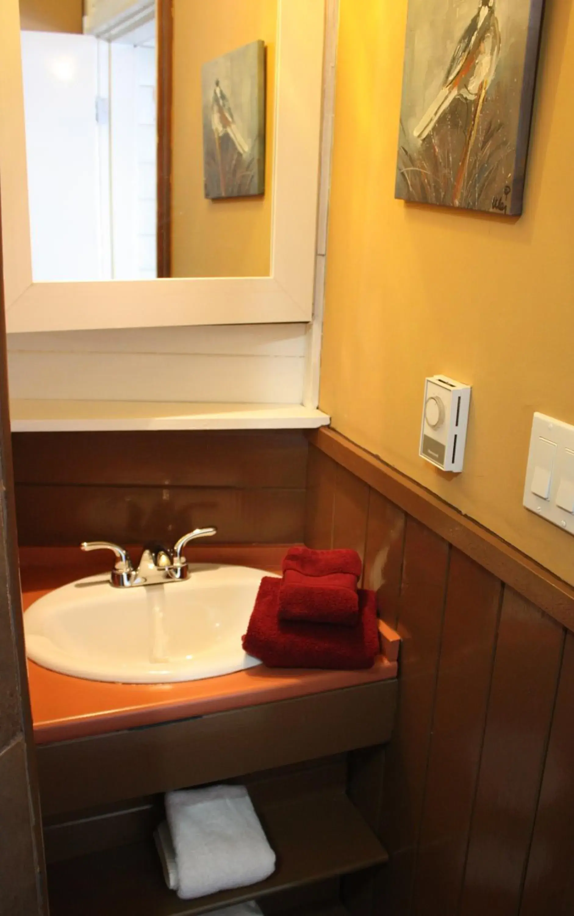 Bathroom in Woodhouse Cottages And Ranch