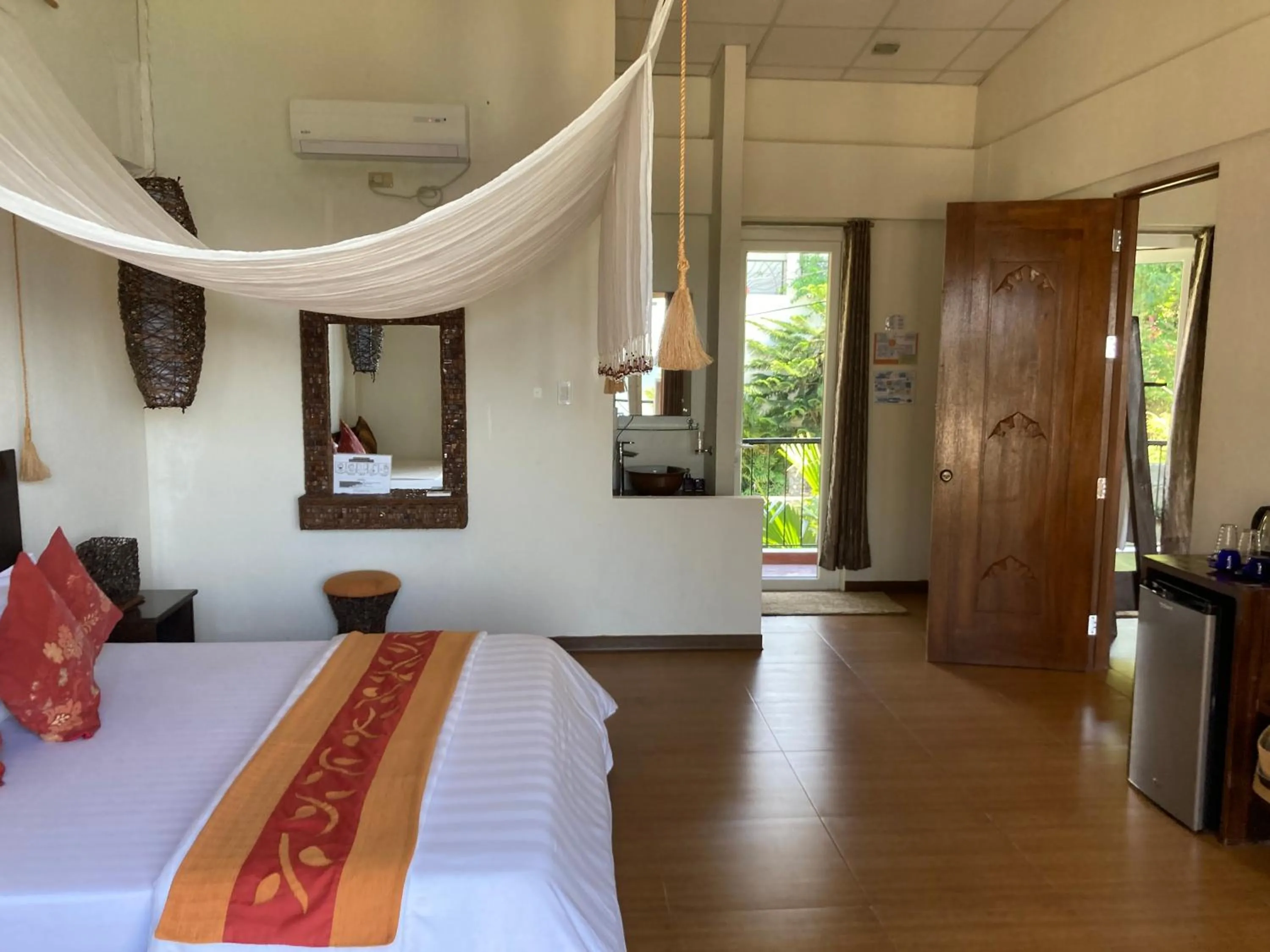 Photo of the whole room in Sunset At Aninuan Beach Resort