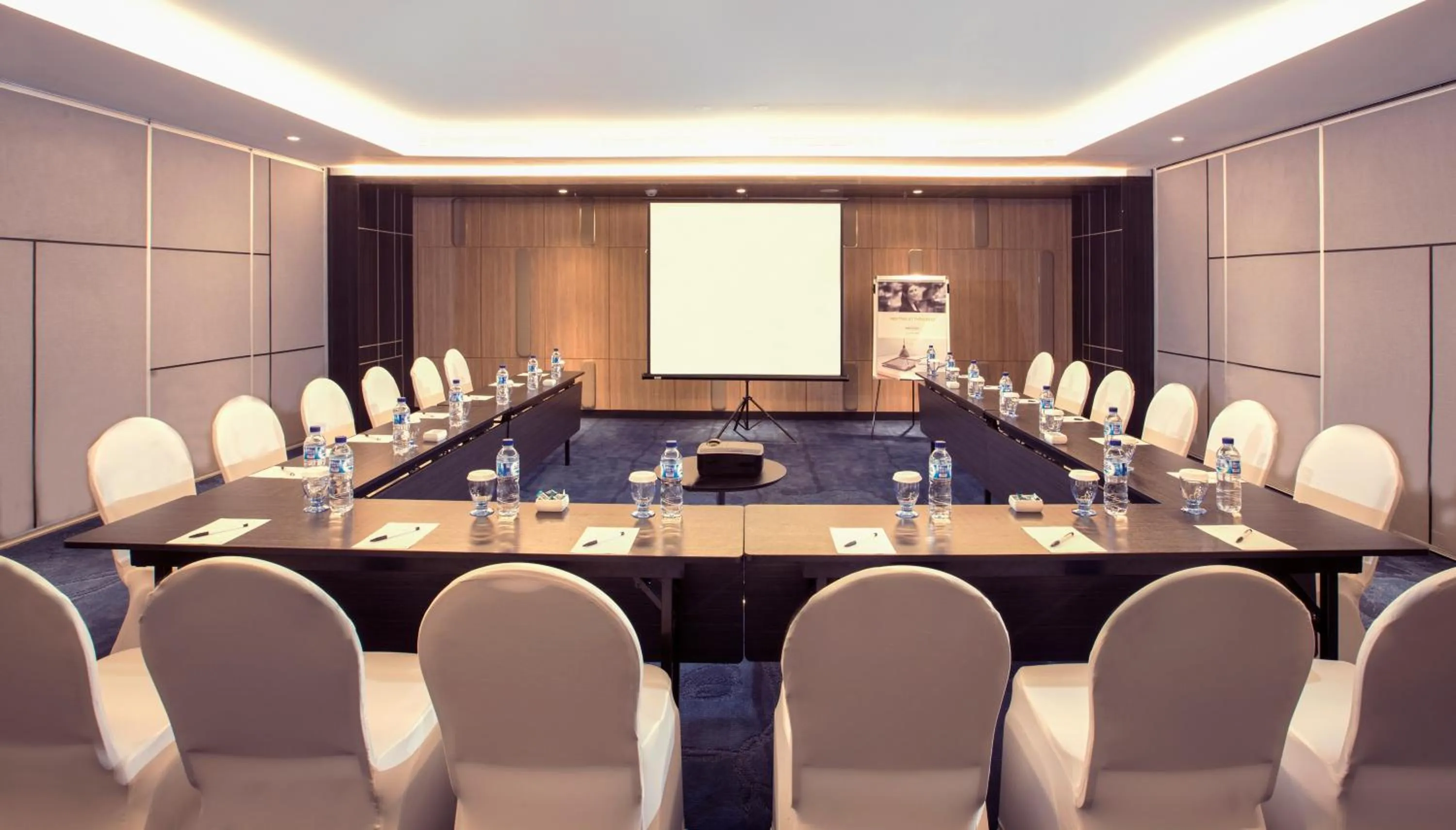 Property building in Mercure Bandung City Centre