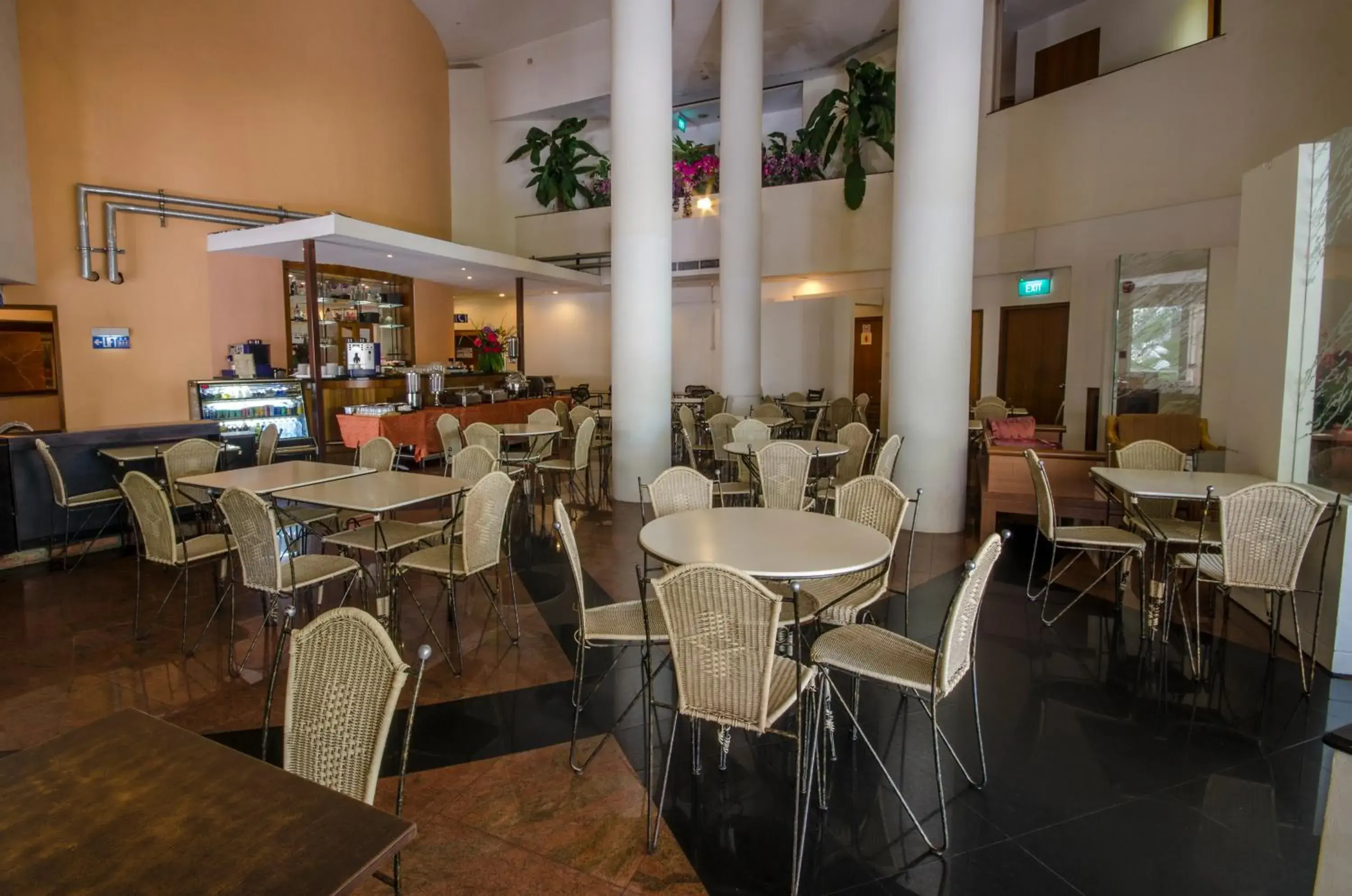 Restaurant/places to eat, Lounge/Bar in Robertson Quay Hotel