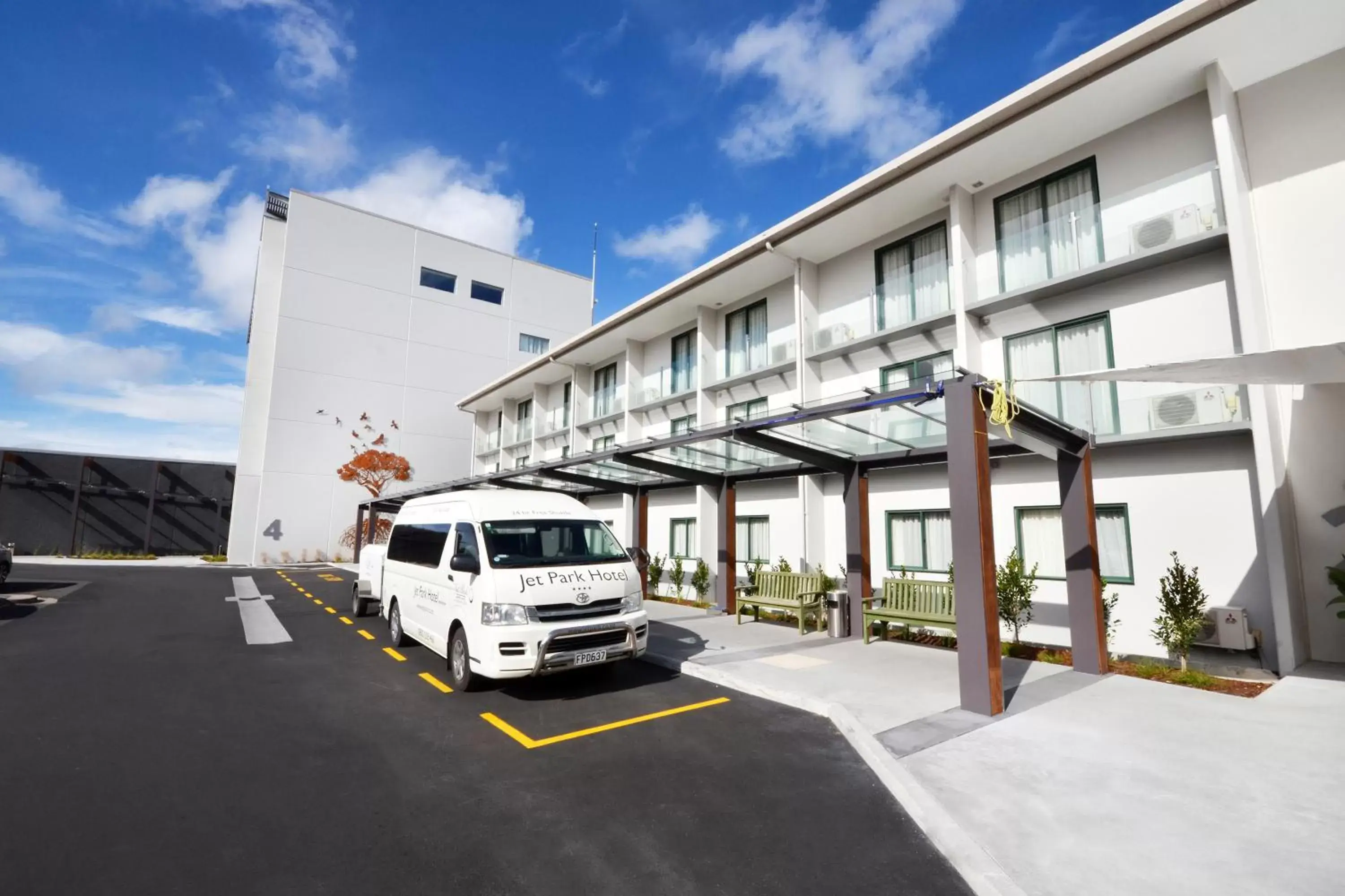 Property building, Facade/Entrance in JetPark Auckland Airport Hotel