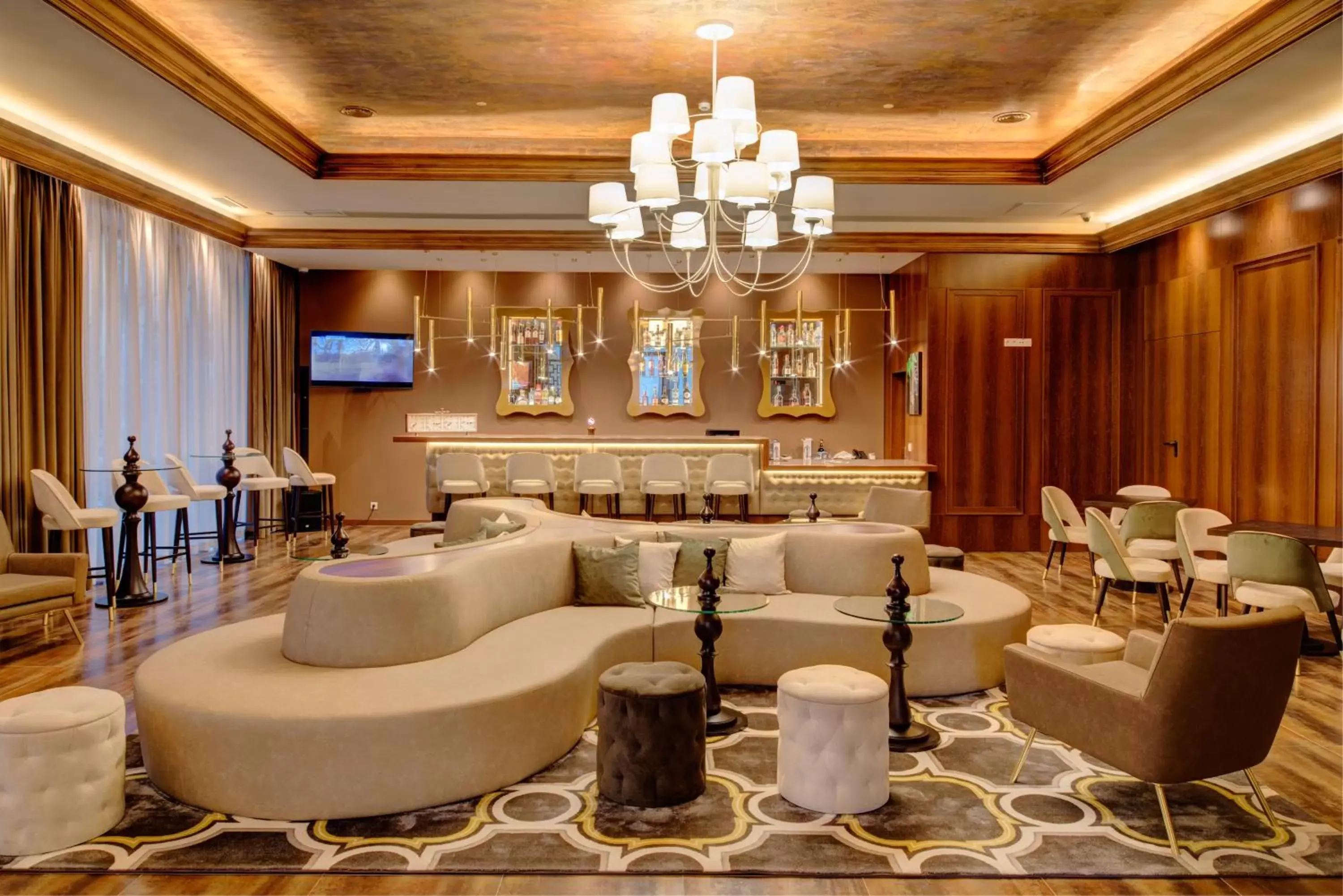 Lobby or reception, Lounge/Bar in VIP Executive Picoas Hotel