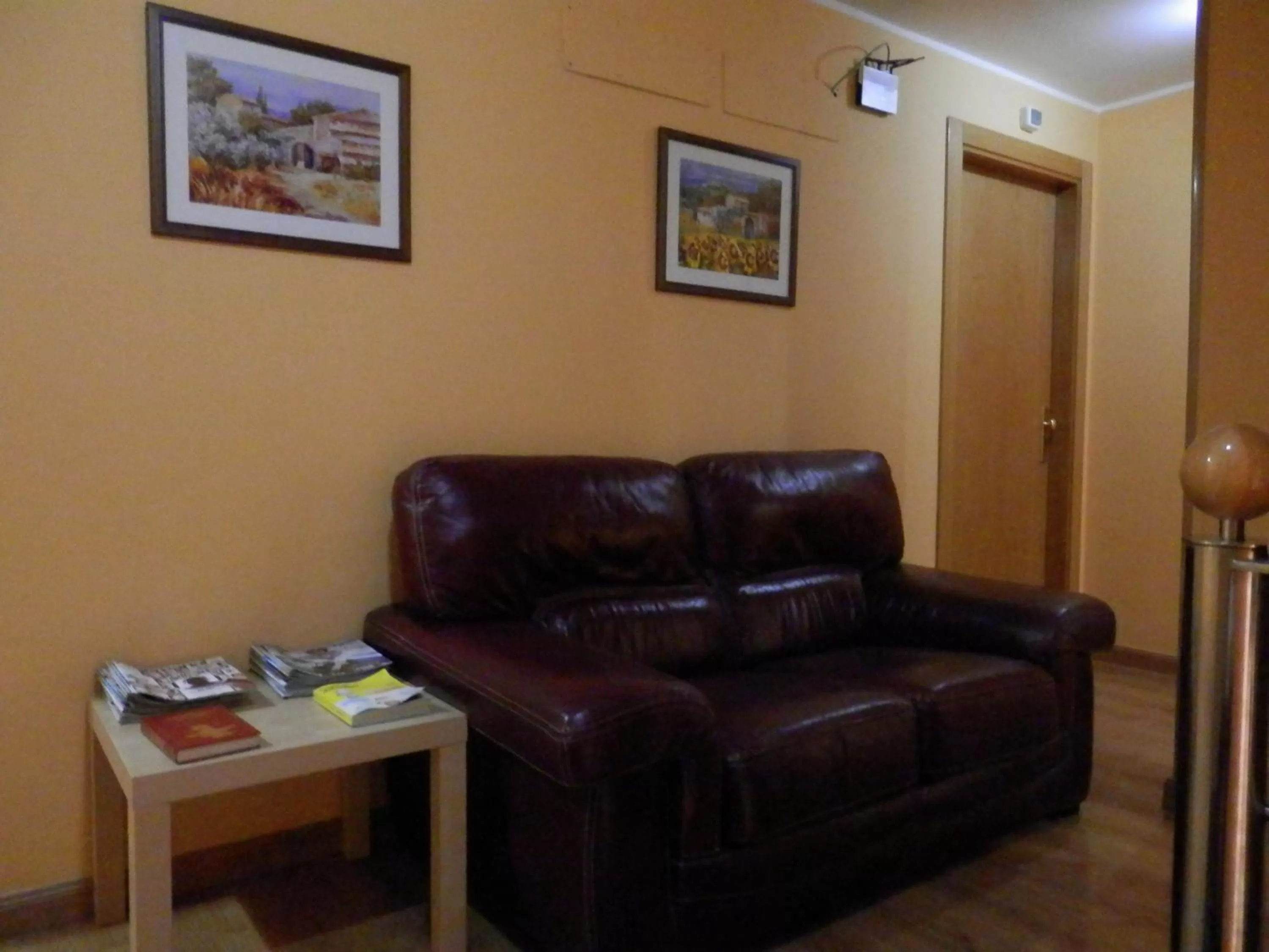 Seating area in Hotel Doña Maria