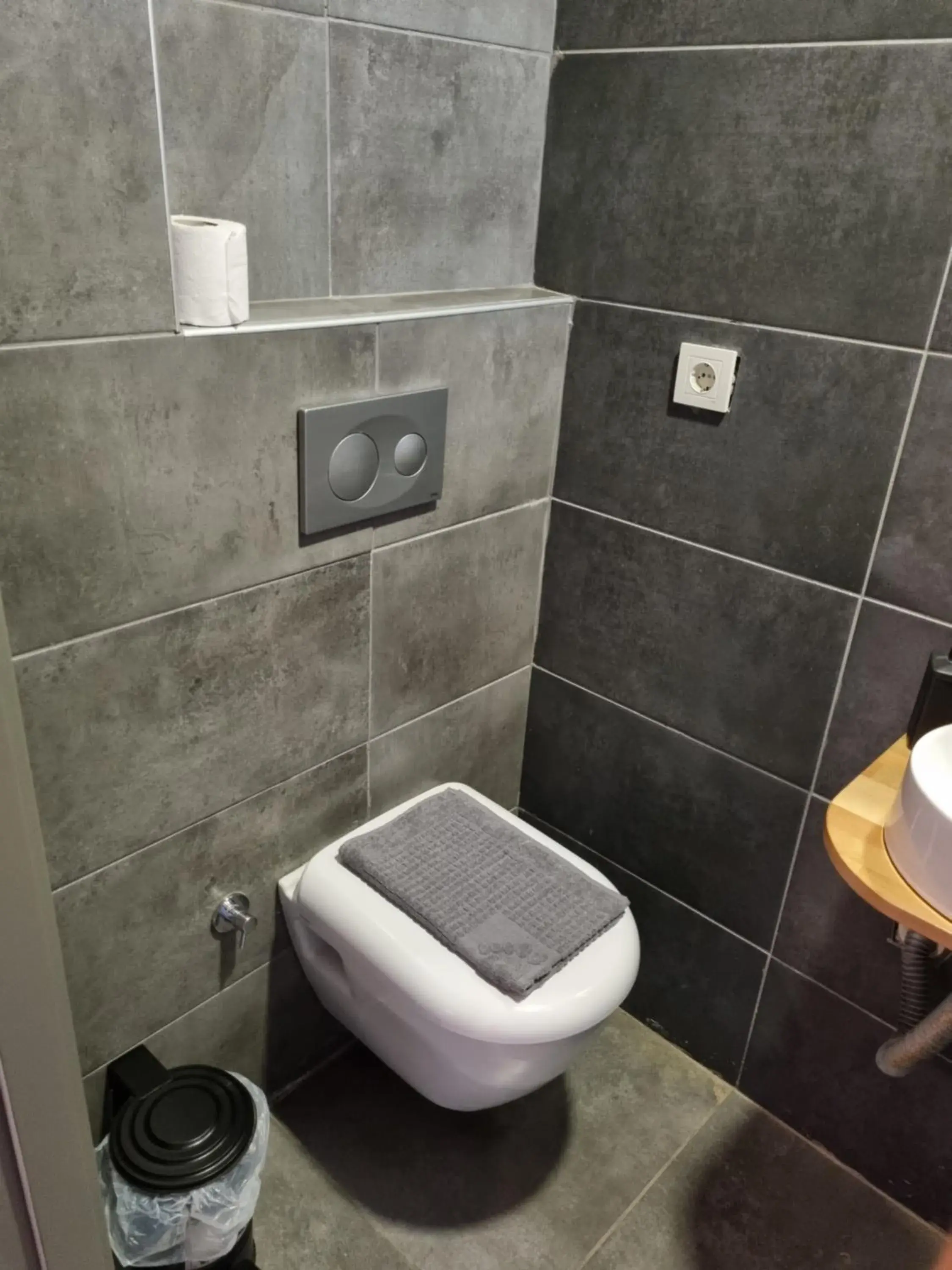 Toilet, Bathroom in El Mundo Suites