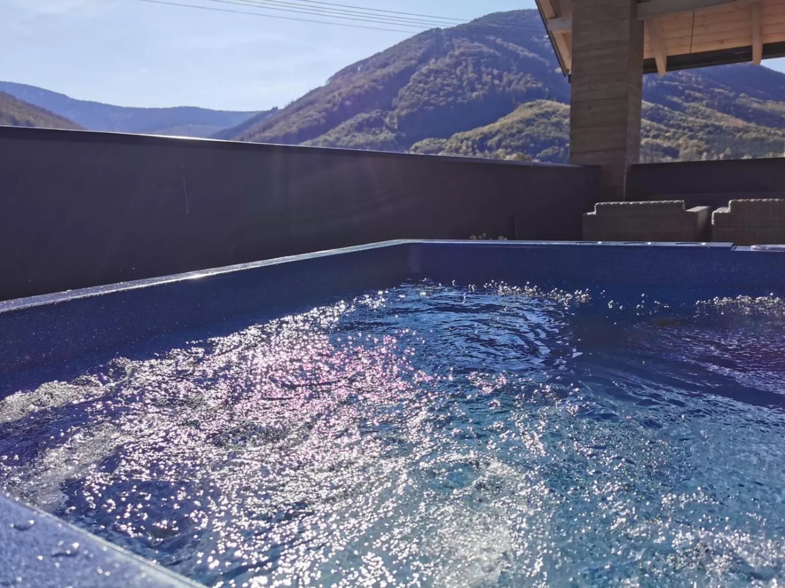 Hot Tub, Swimming Pool in Hotel Maralák