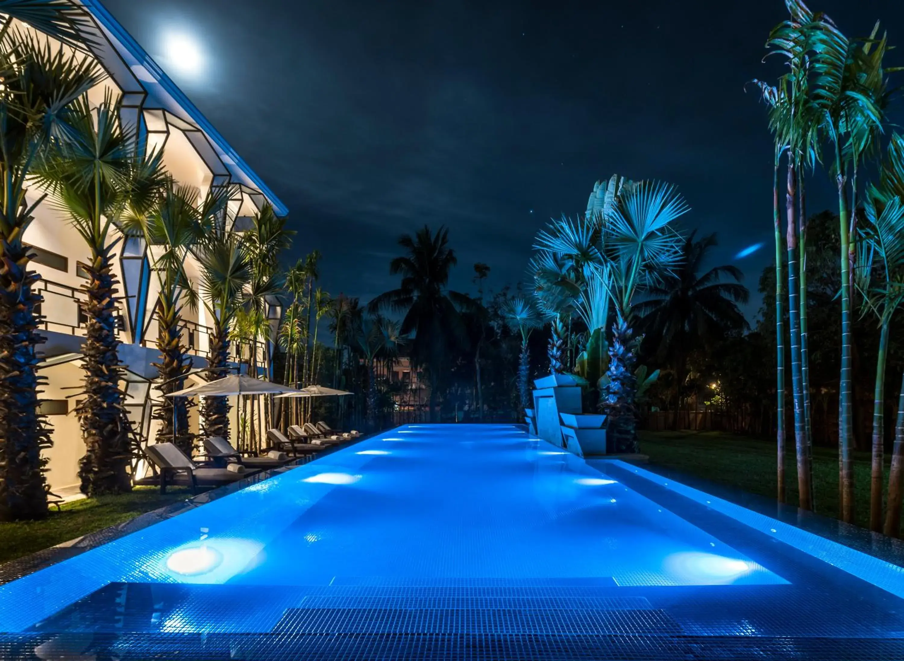 Garden view, Swimming Pool in Jaya House River Park