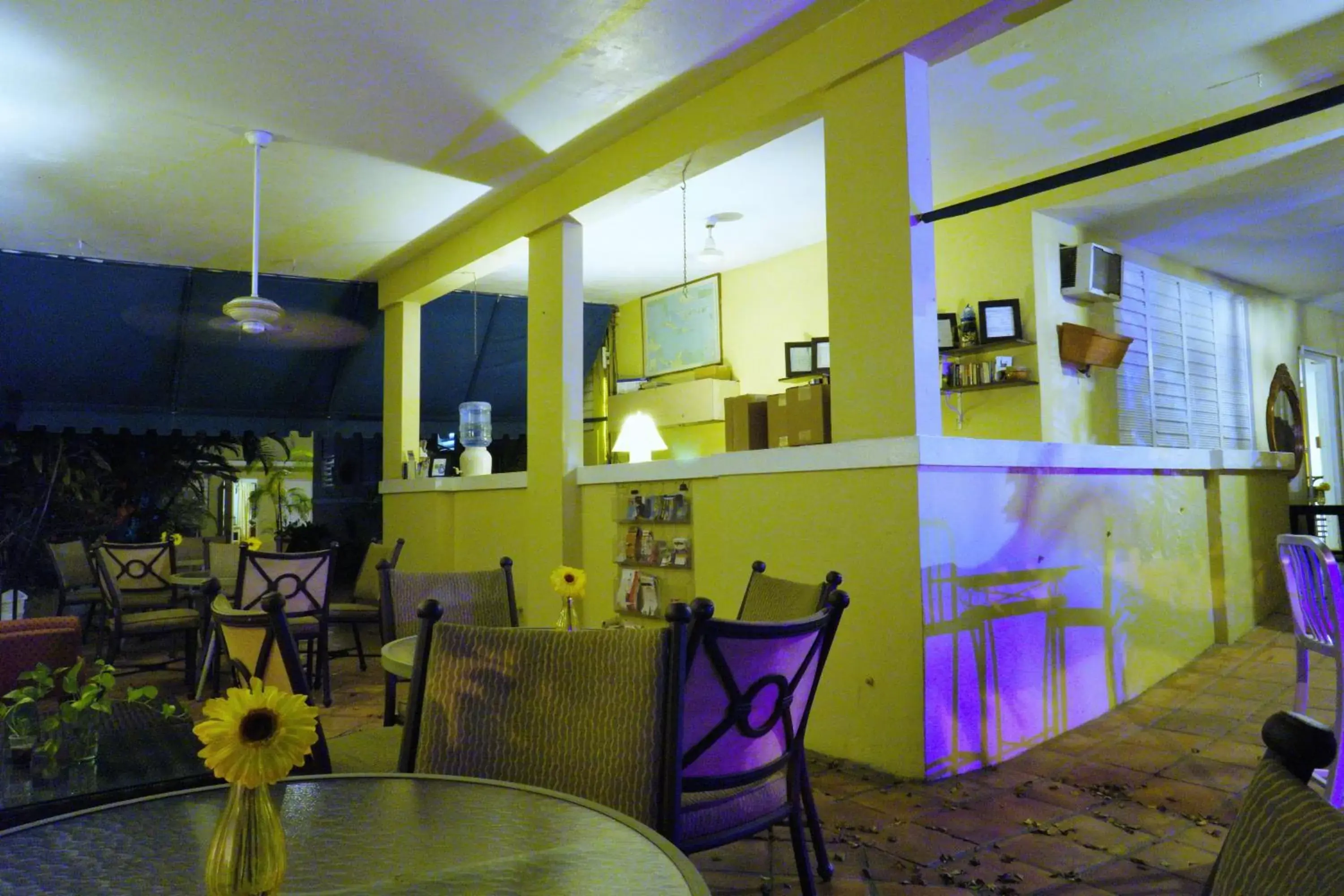 Night, Lounge/Bar in Casa del Caribe Inn