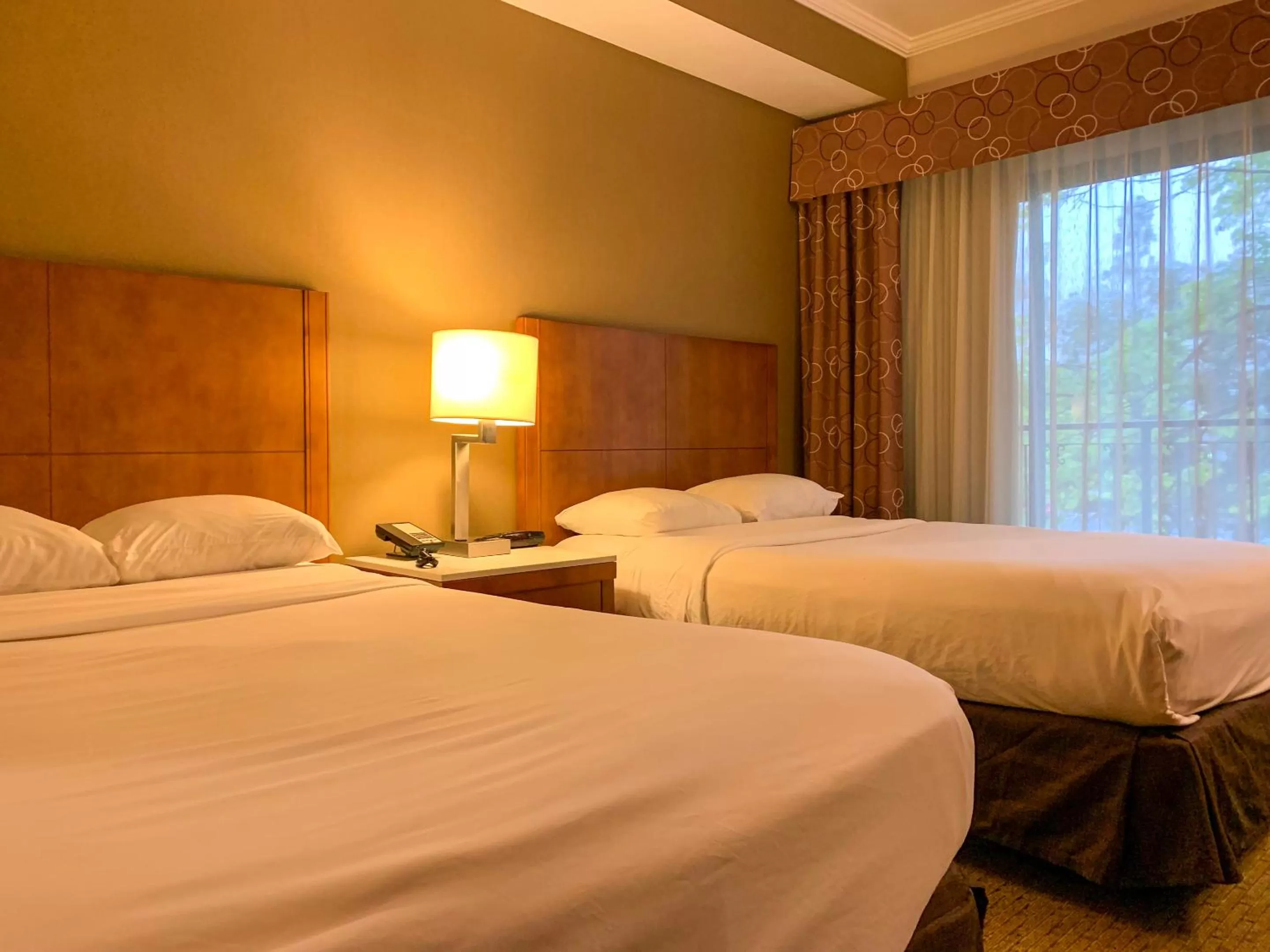 Bed in MainStay Suites Orange County John Wayne Airport