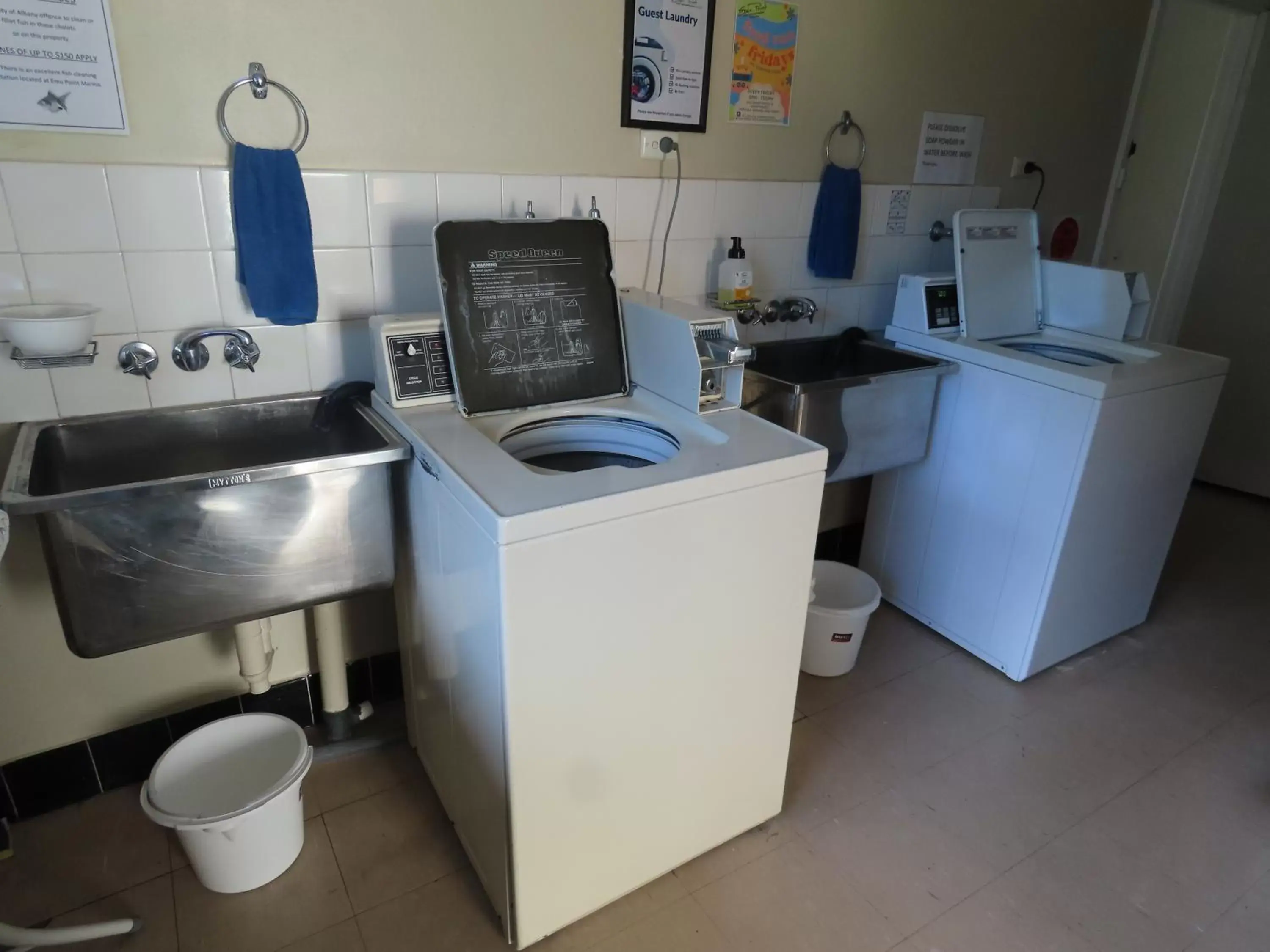laundry, Kitchen/Kitchenette in Emu Point Motel