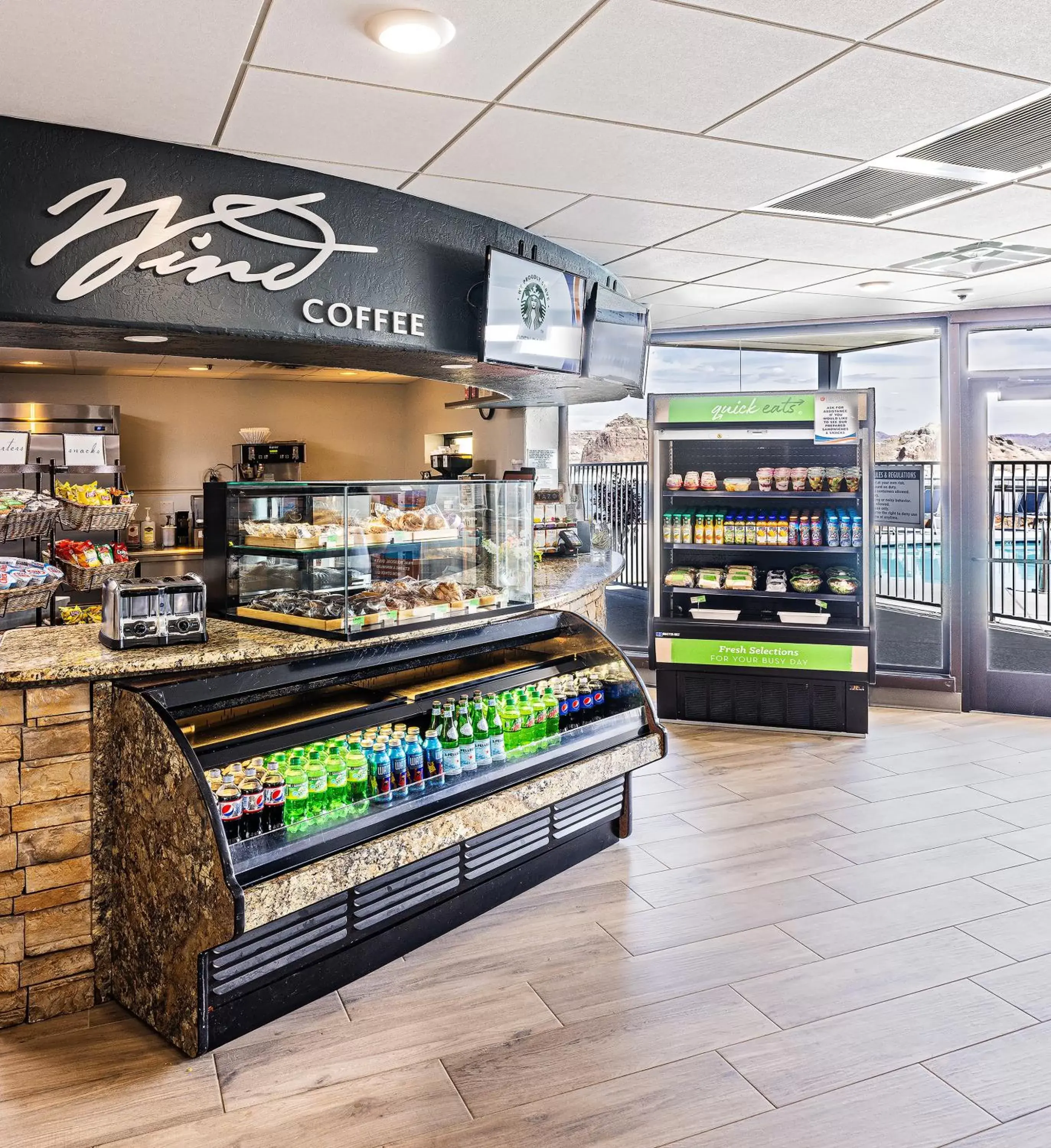 Coffee/tea facilities, Supermarket/Shops in Lake Powell Resort