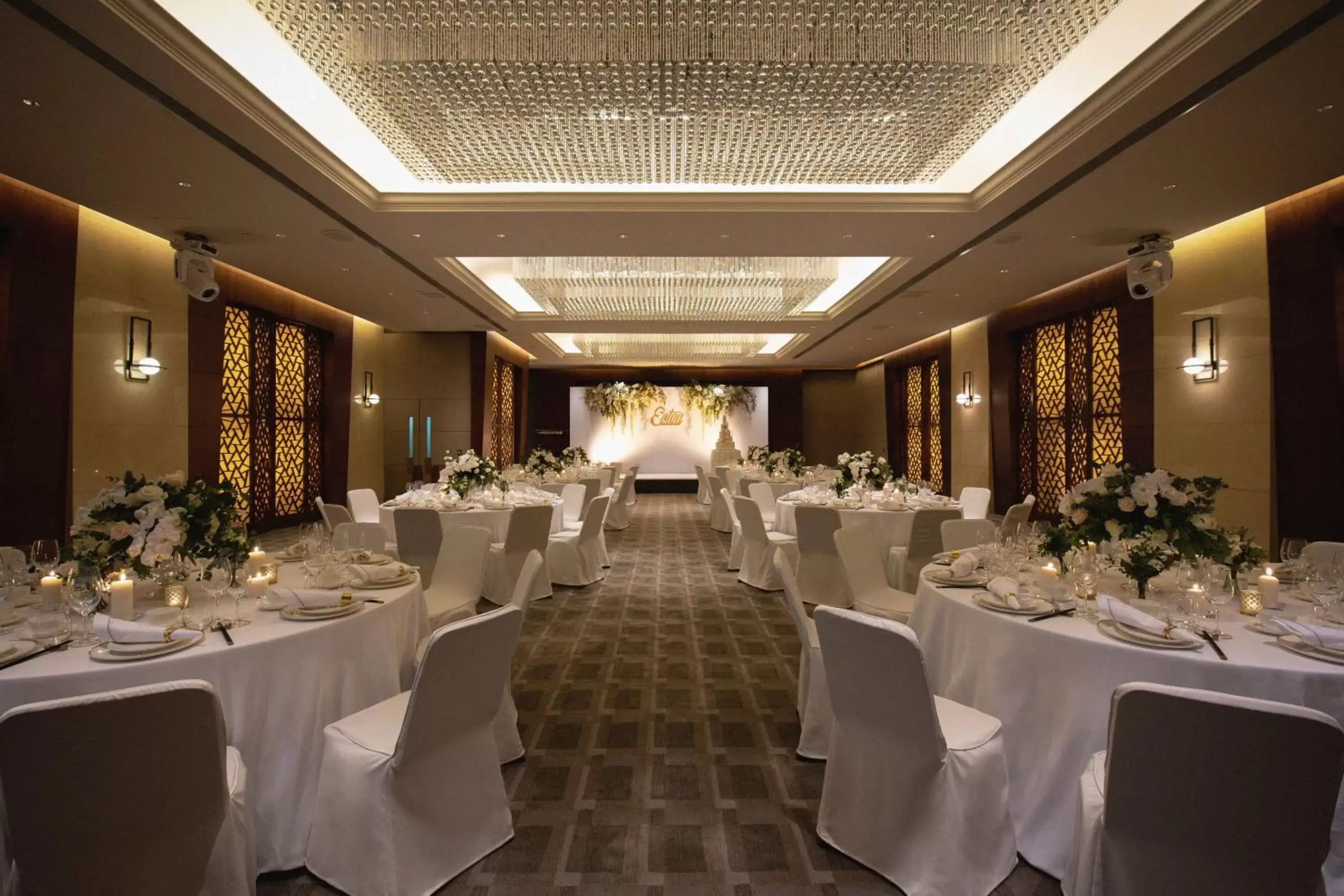 Banquet/Function facilities, Restaurant/Places to Eat in Eaton HK
