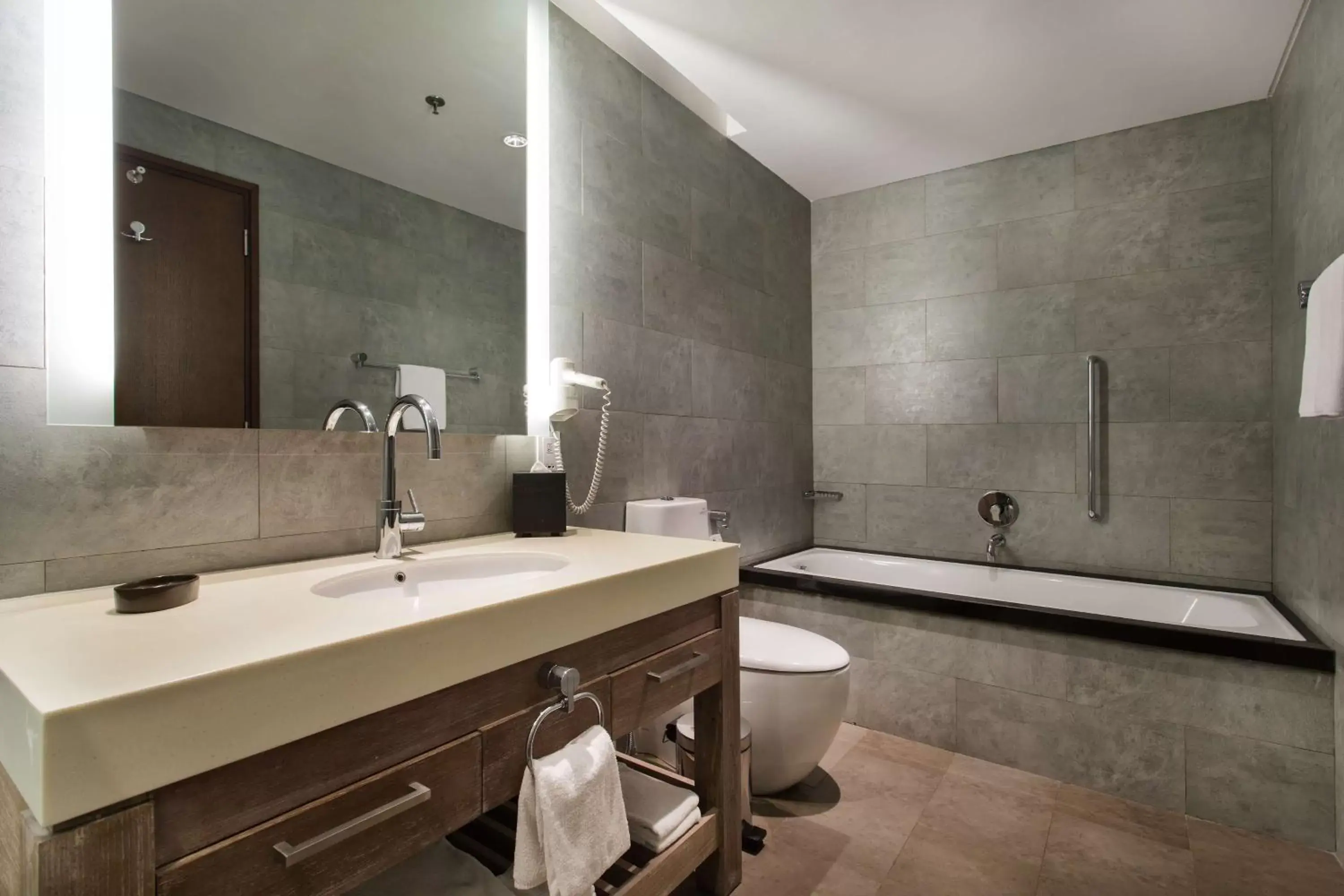 Bathroom in Hilton Garden Inn Bali Ngurah Rai Airport