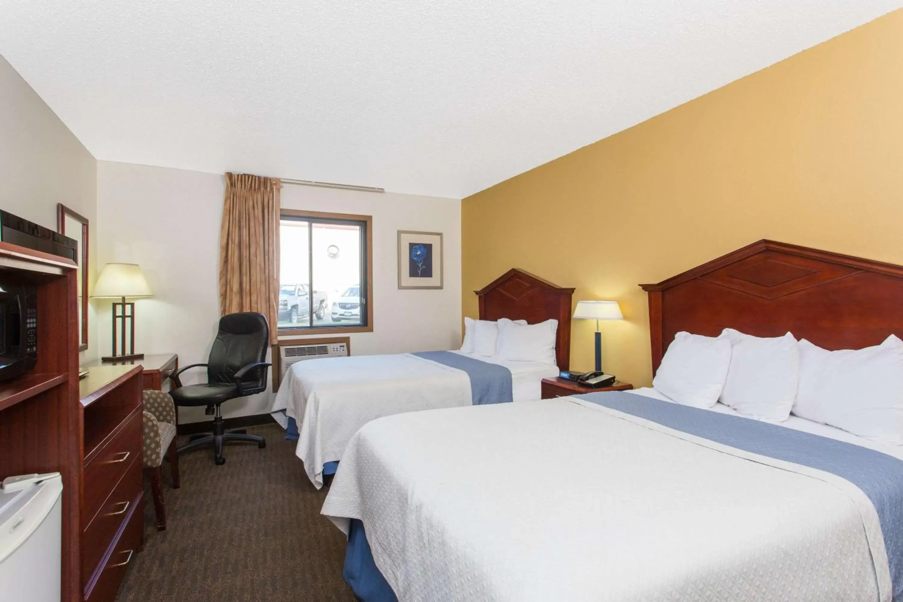 Photo of the whole room, Bed in Days Inn by Wyndham Austin Photo of the whole room, Bed in Days Inn by Wyndham Austin