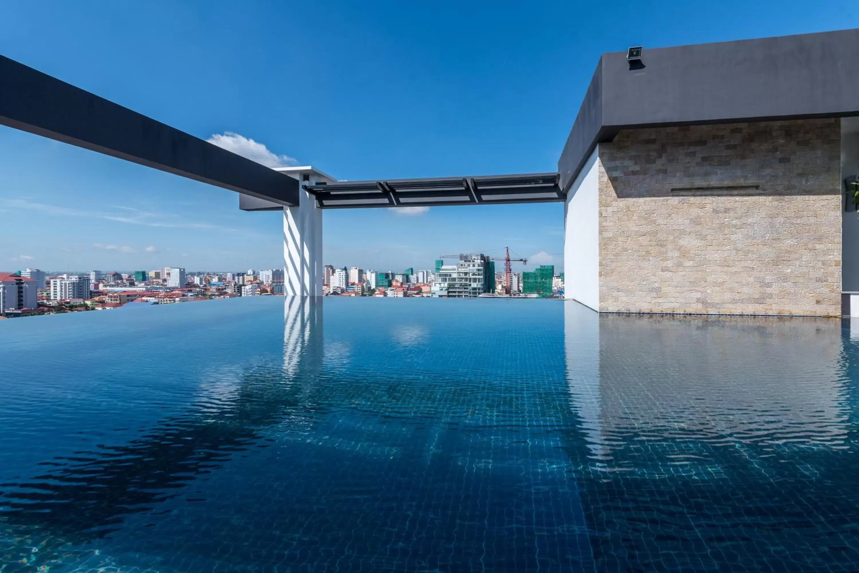 Swimming Pool in Naki Suites @ Silvertown