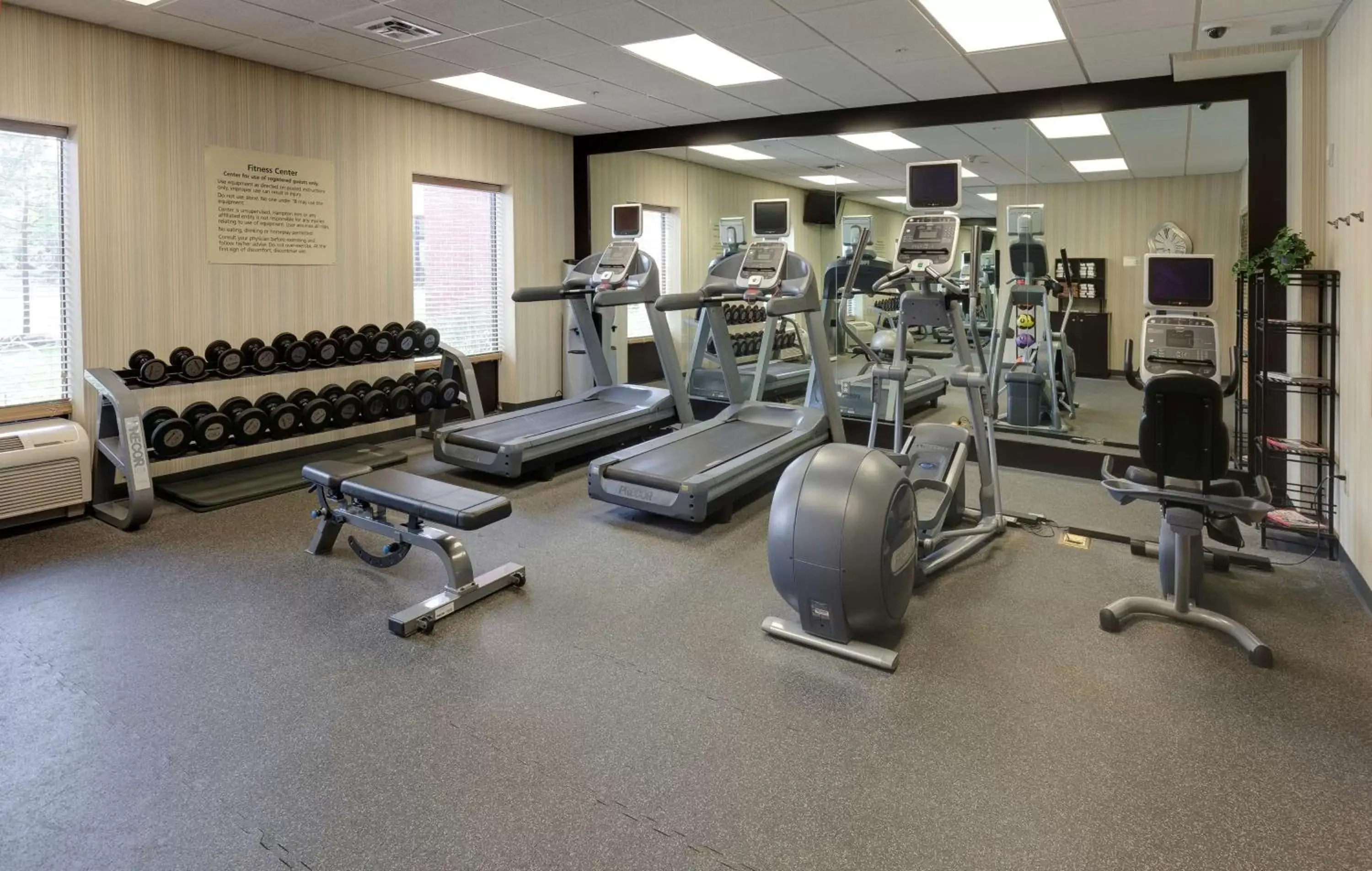 Fitness centre/facilities, Fitness Center/Facilities in Hampton Inn & Suites Columbus Polaris