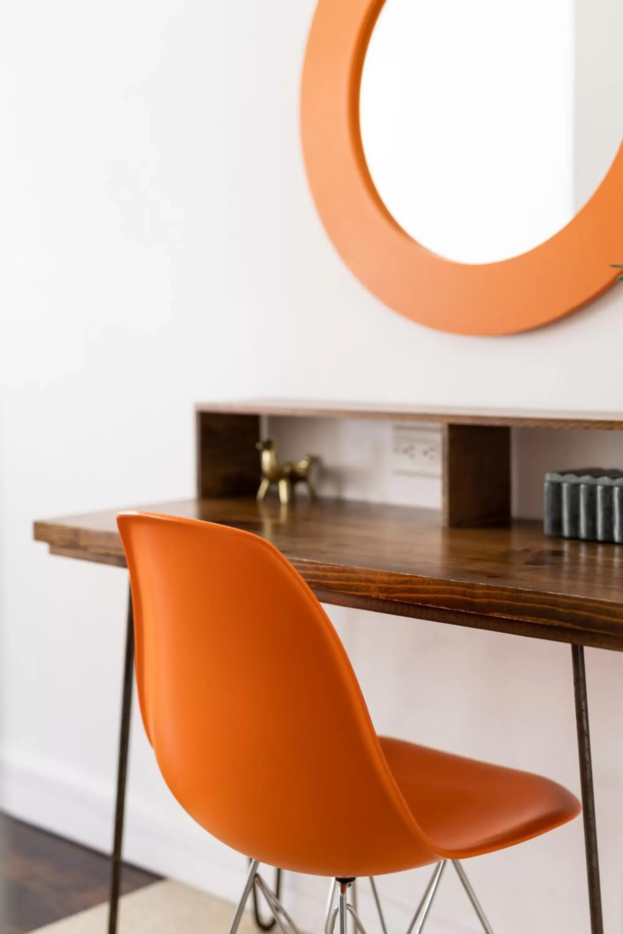 Decorative detail, Kitchen/Kitchenette in Del Marcos Hotel, A Kirkwood Collection Hotel