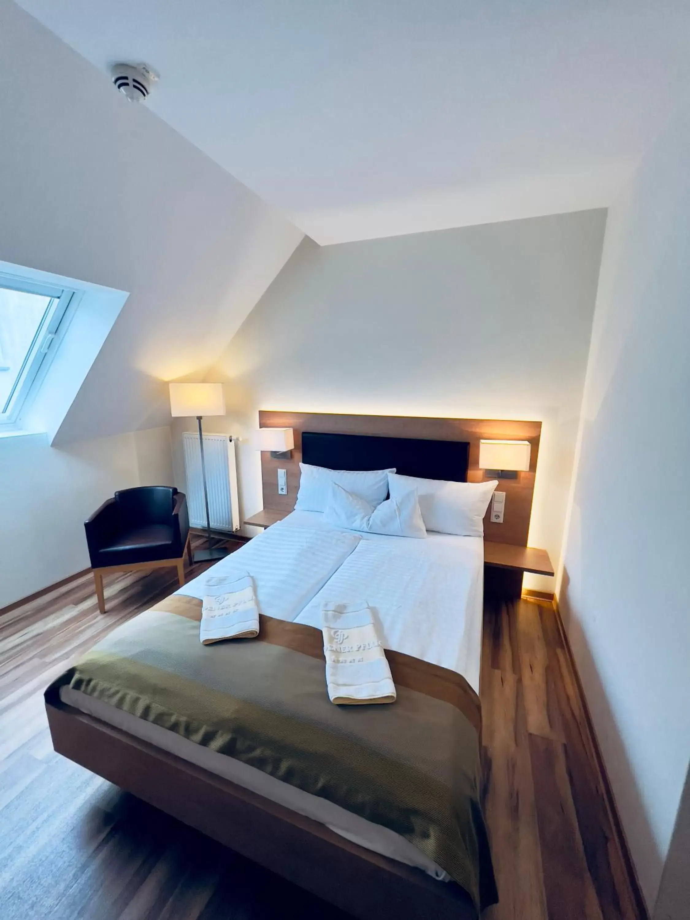 Photo of the whole room, Bed in Hotel & Restaurant Goldener Pflug