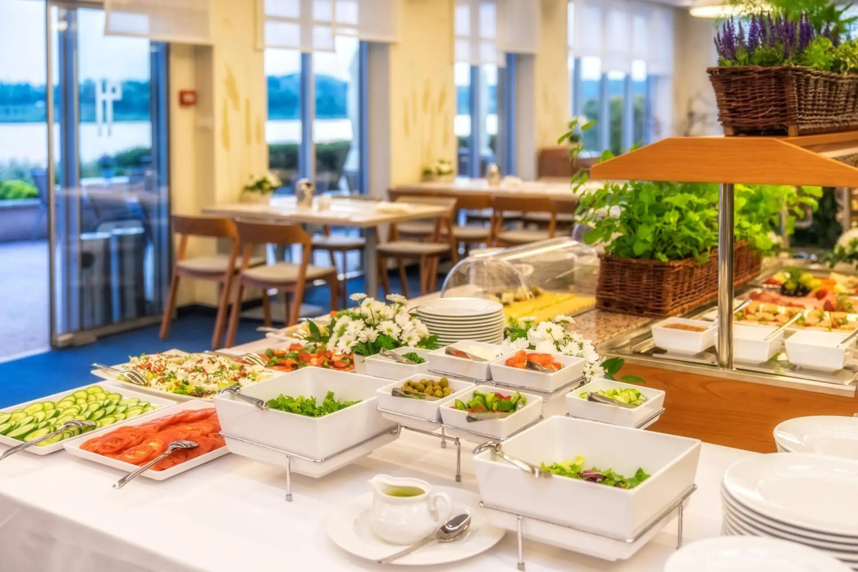 Buffet breakfast in Hotel HP Park