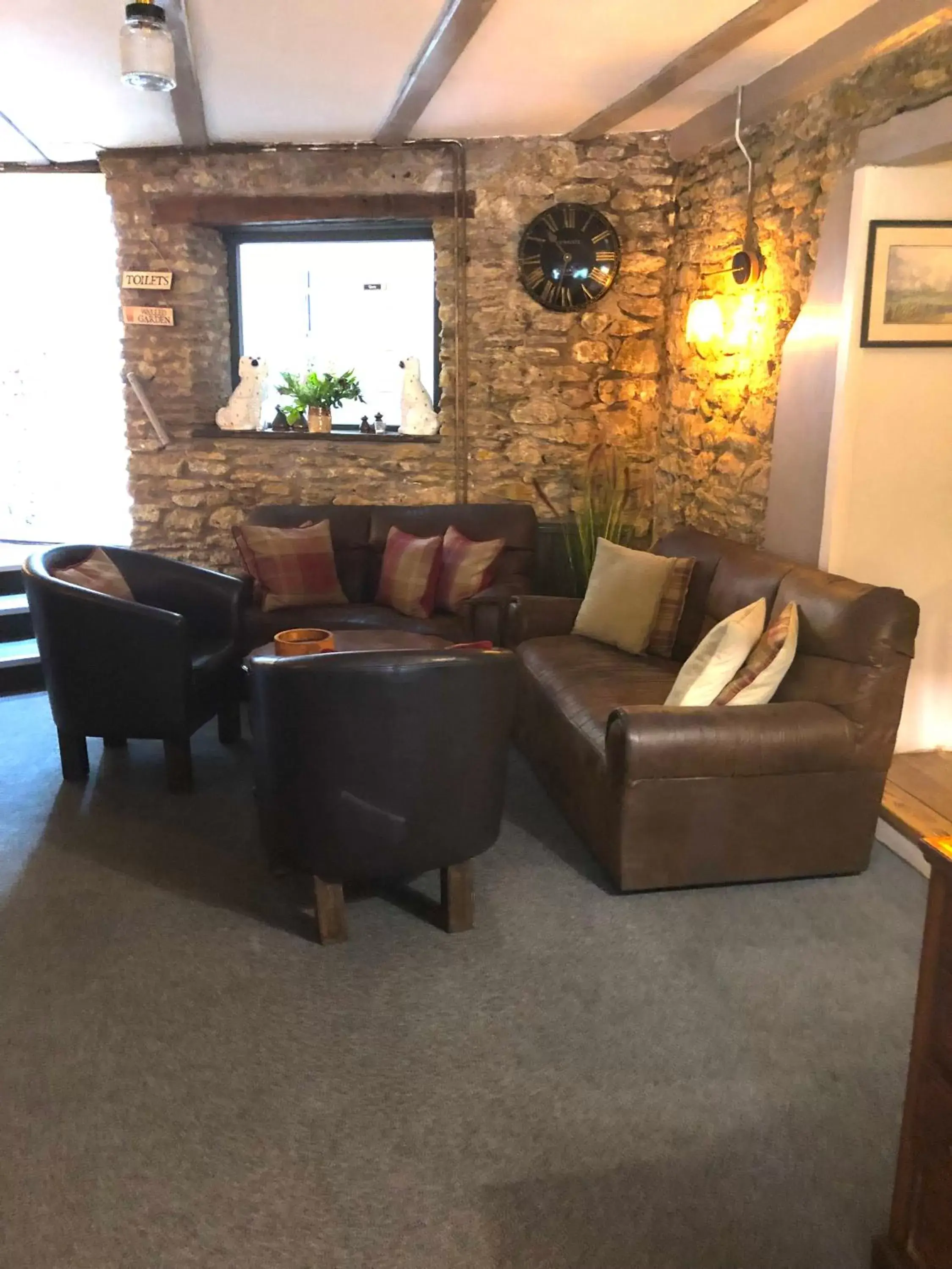 Lounge or bar, Seating Area in The George at Nunney