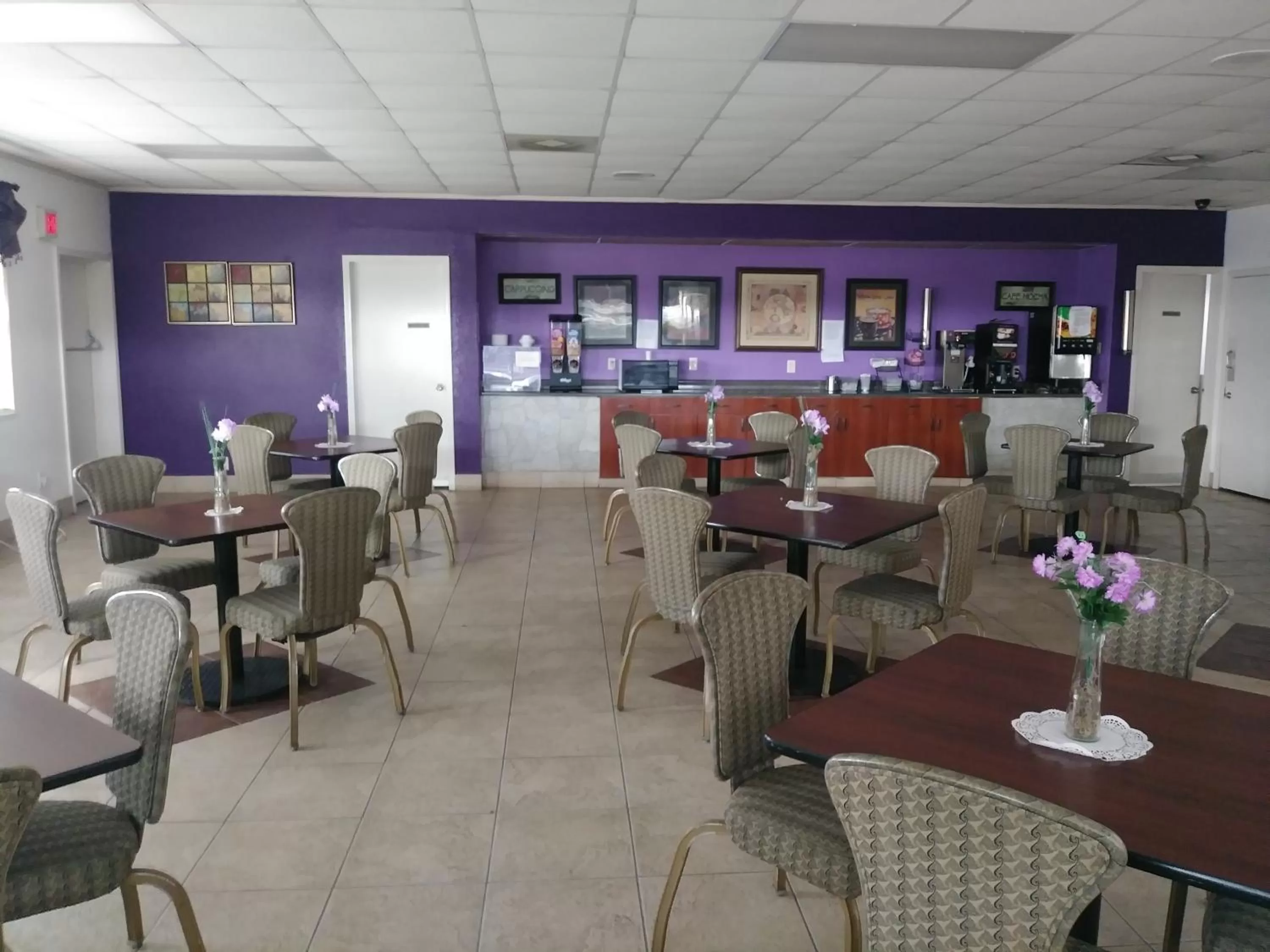 Banquet/Function facilities in Knights Inn San Antonio near Frost Bank Center