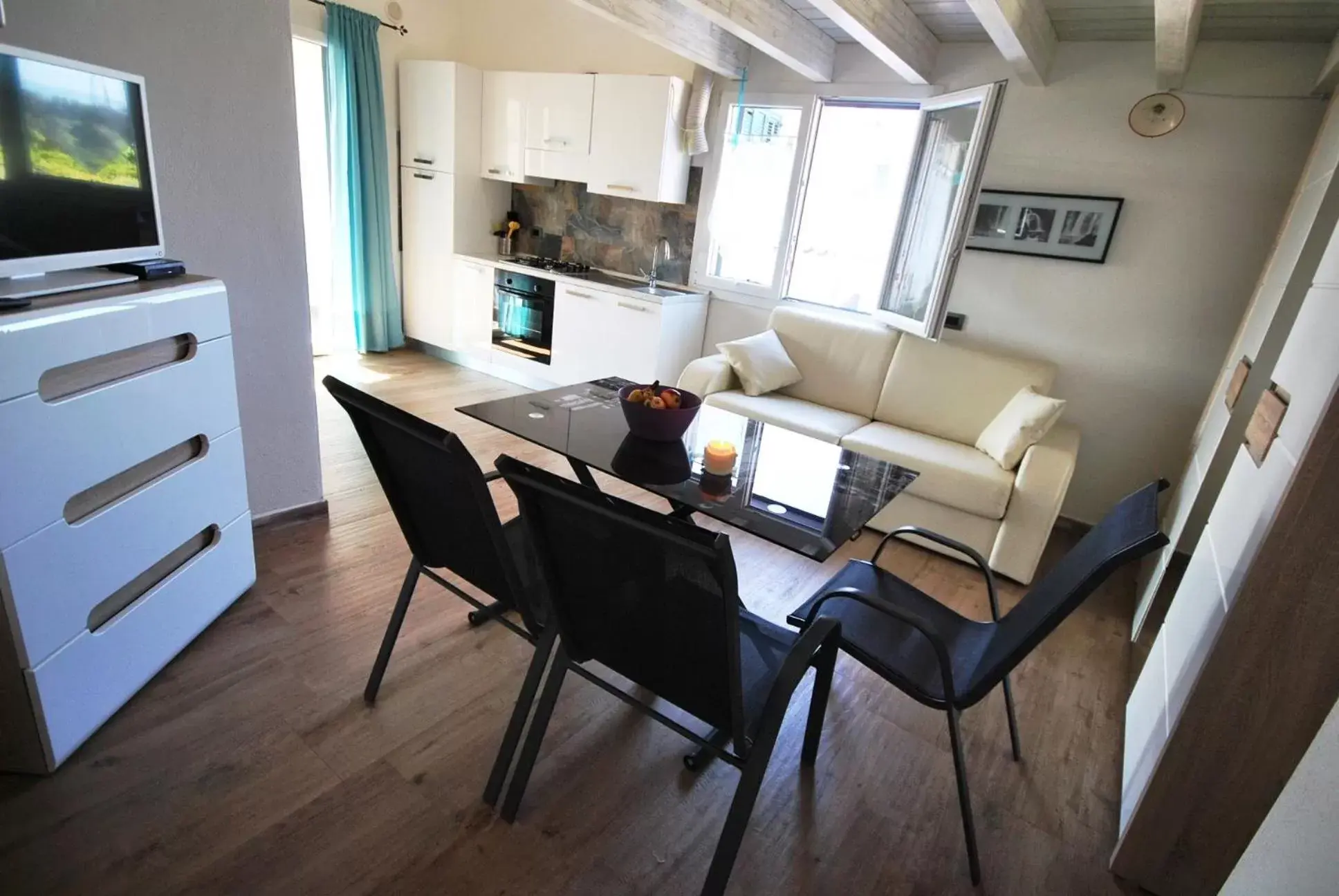 Living room, Dining Area in Holiday Residence Rifugio