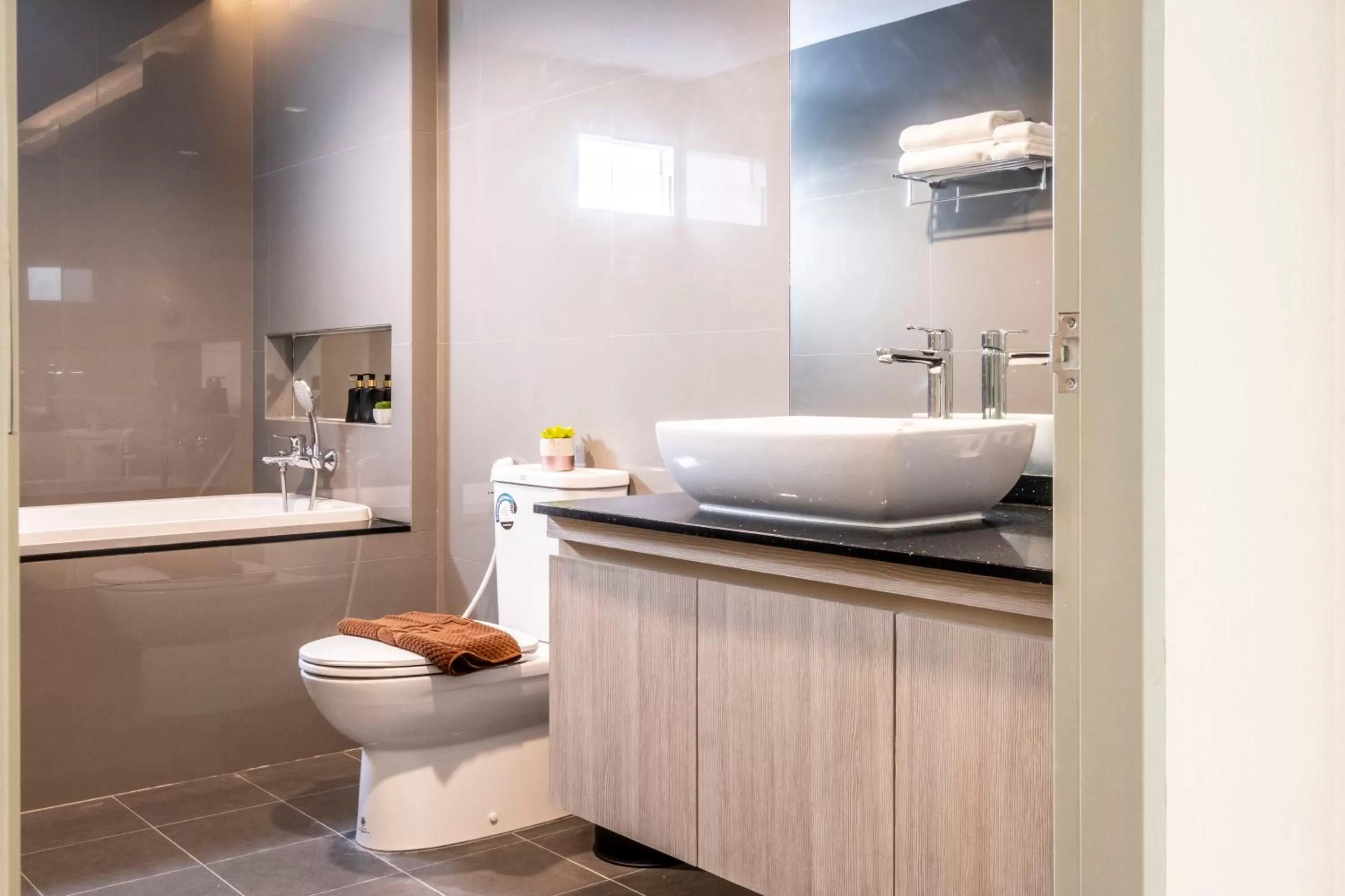 Bathroom in Sinsuvarn Airport Suite Hotel