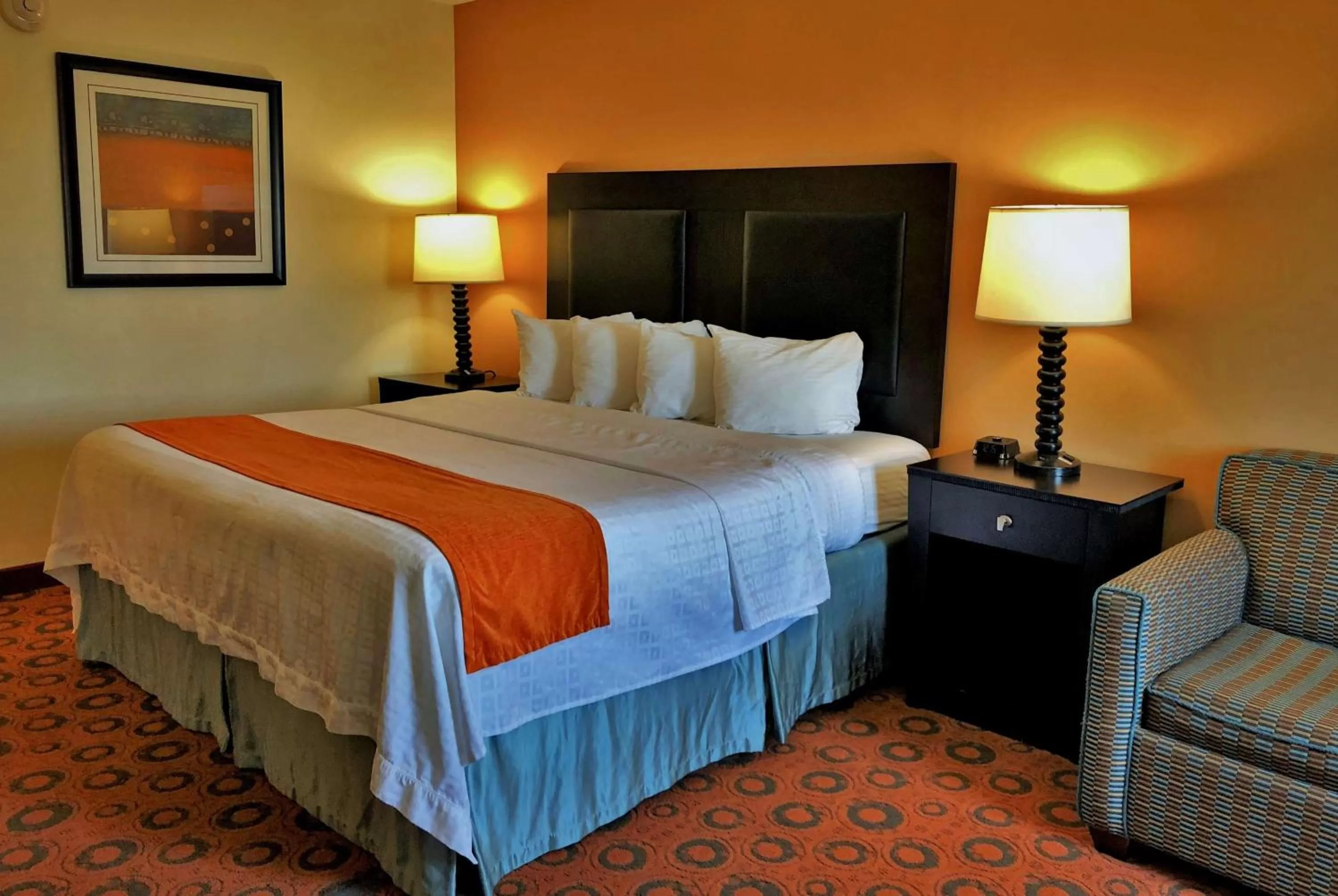 Photo of the whole room, Bed in Lux Hotel & Spa, Trademark Collection by Wyndham