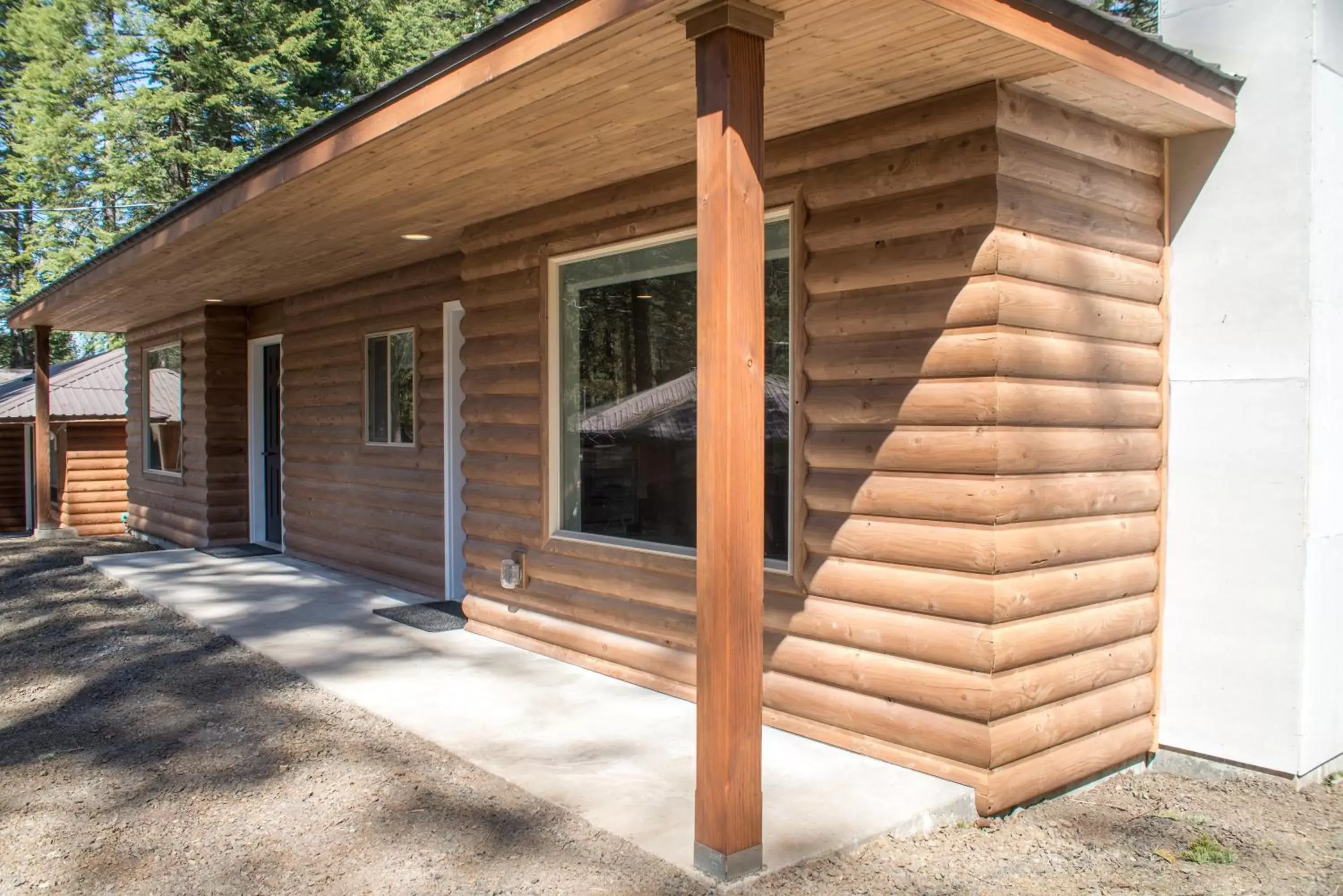 Facade/entrance in Eagle Cap Chalets