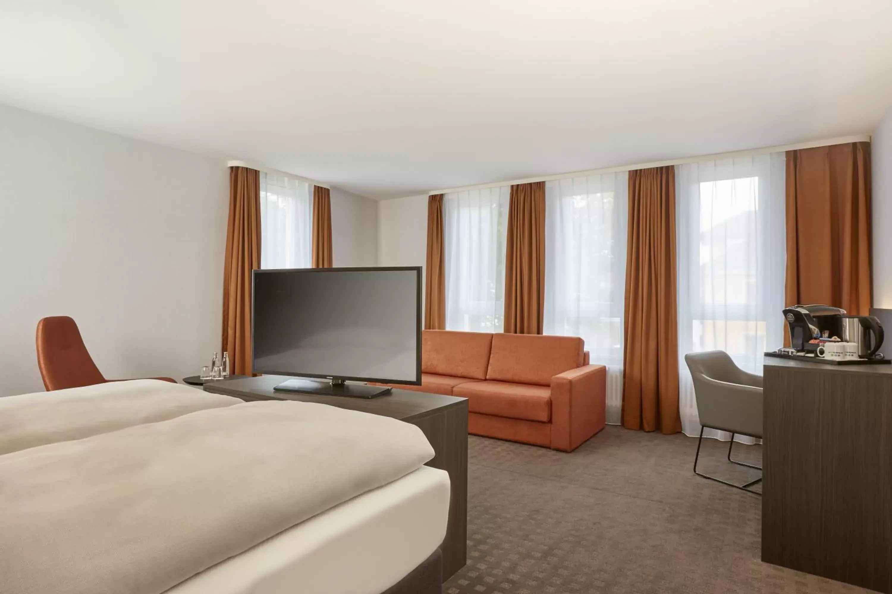 Decorative detail, Bed in H4 Hotel Residenzschloss Bayreuth Decorative detail, Bed in H4 Hotel Residenzschloss Bayreuth