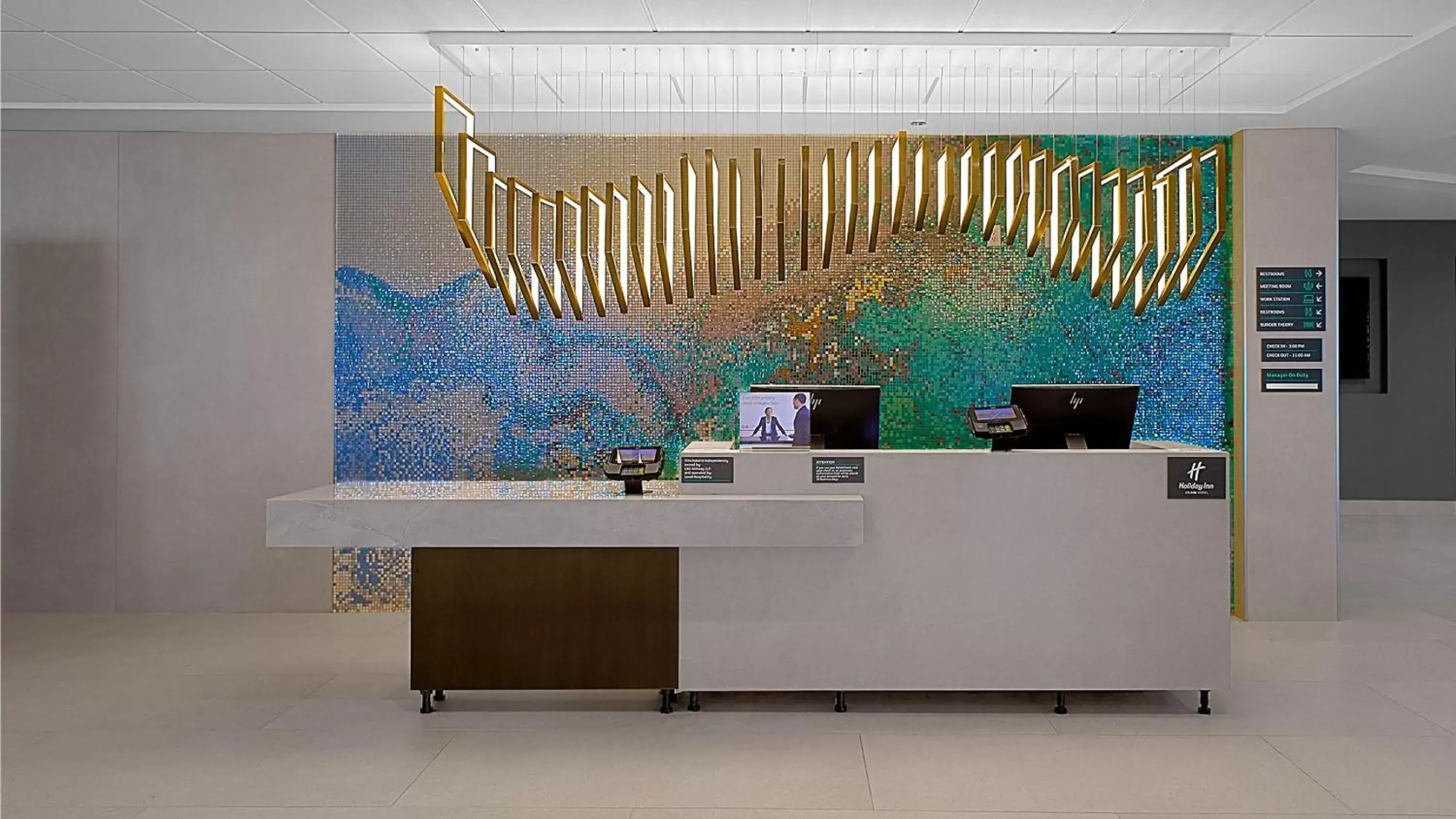 Property building, Lobby/Reception in Holiday Inn Chicago Midway Airport S, an IHG hotel