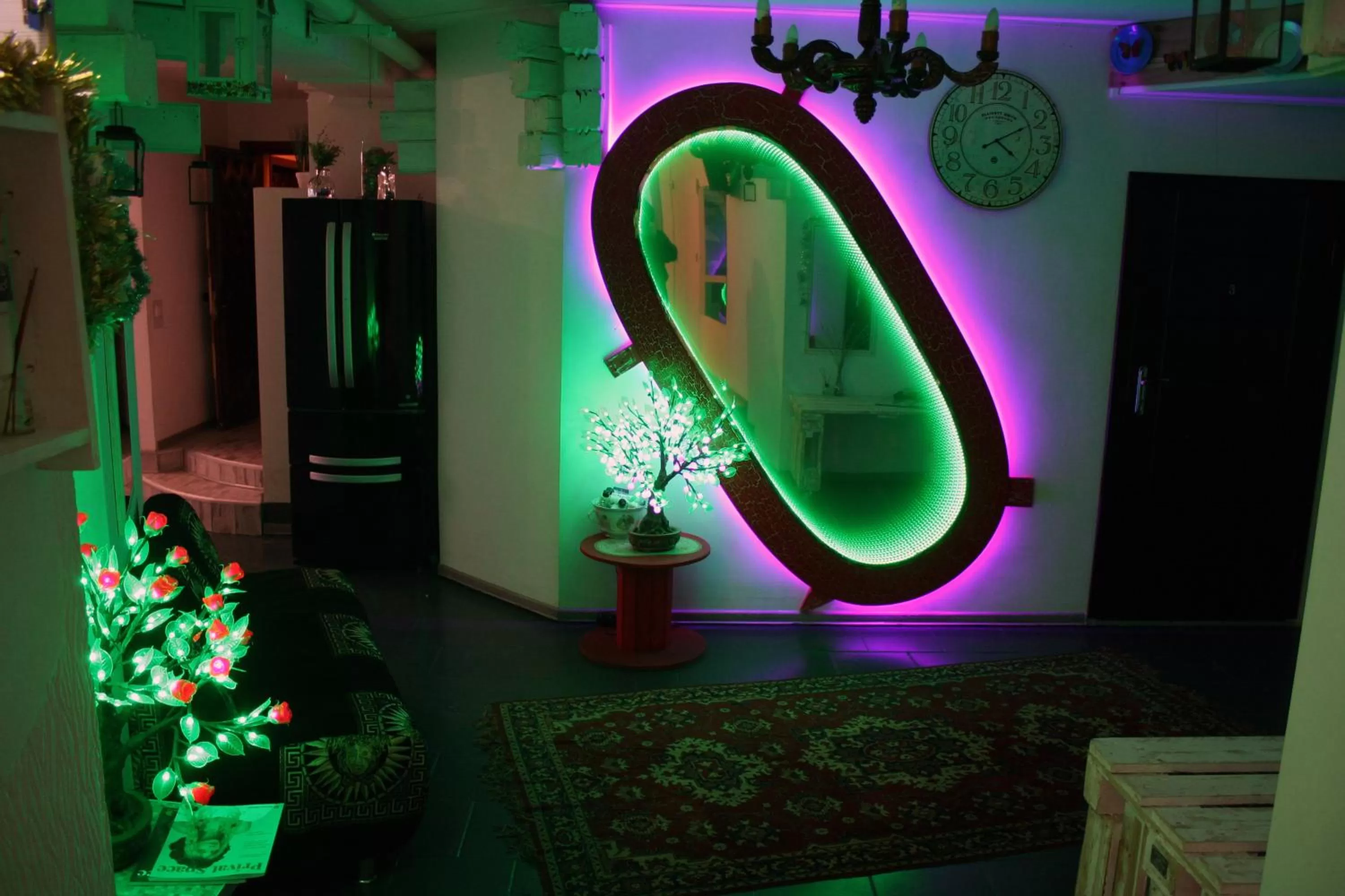 Communal lounge/ TV room in MAMBA HOTEL - готель в укритті