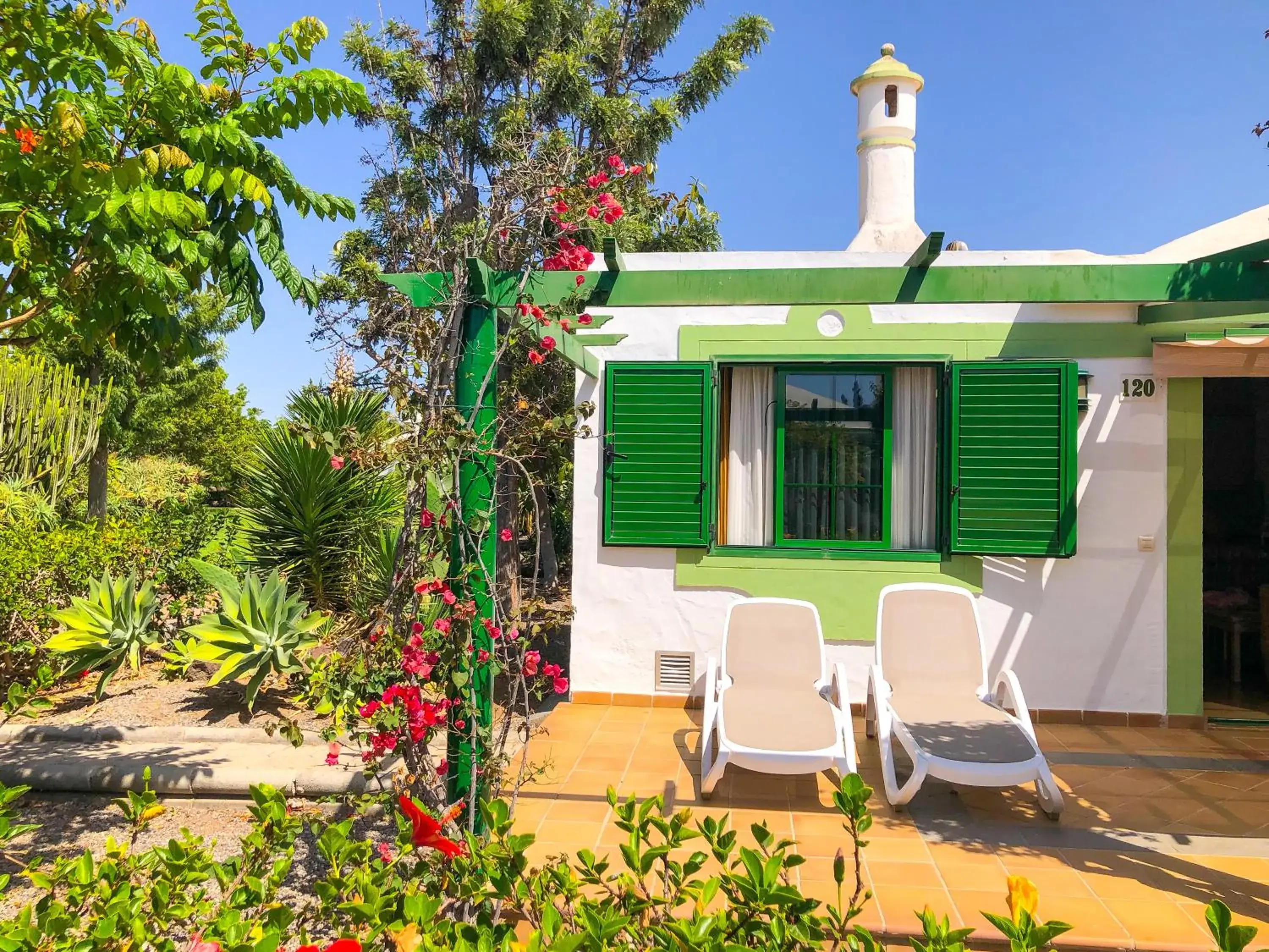 Balcony/Terrace in Bungalows Cordial Sandy Golf