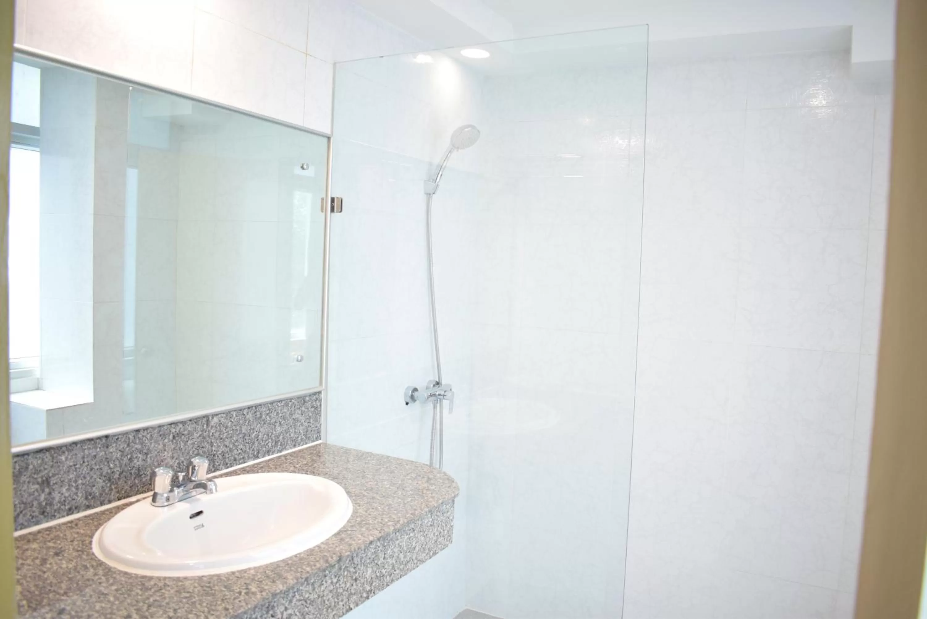 Trang Hotel Bangkok - SHA Plus