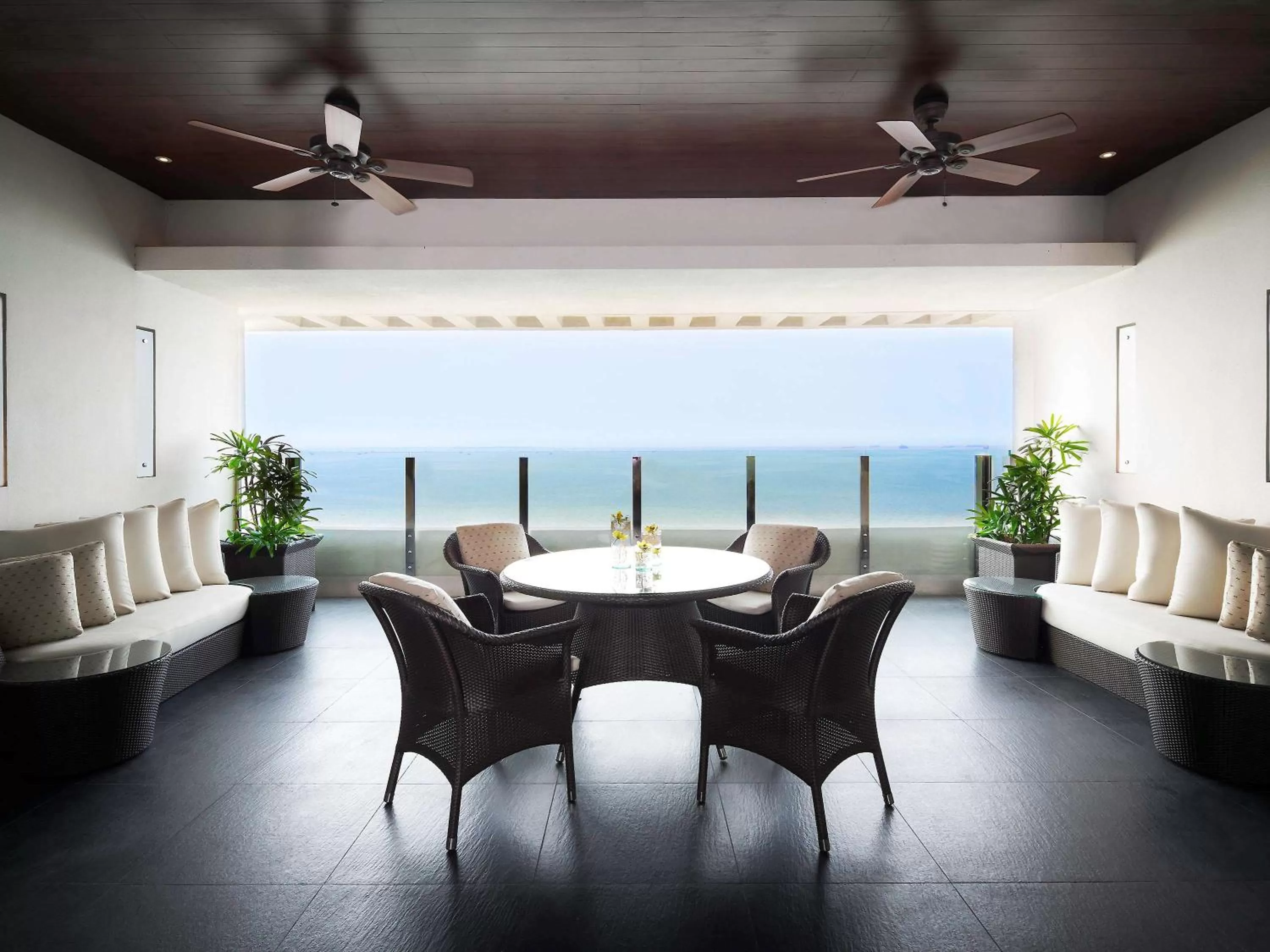 Photo of the whole room in Sofitel Philippine Plaza Manila