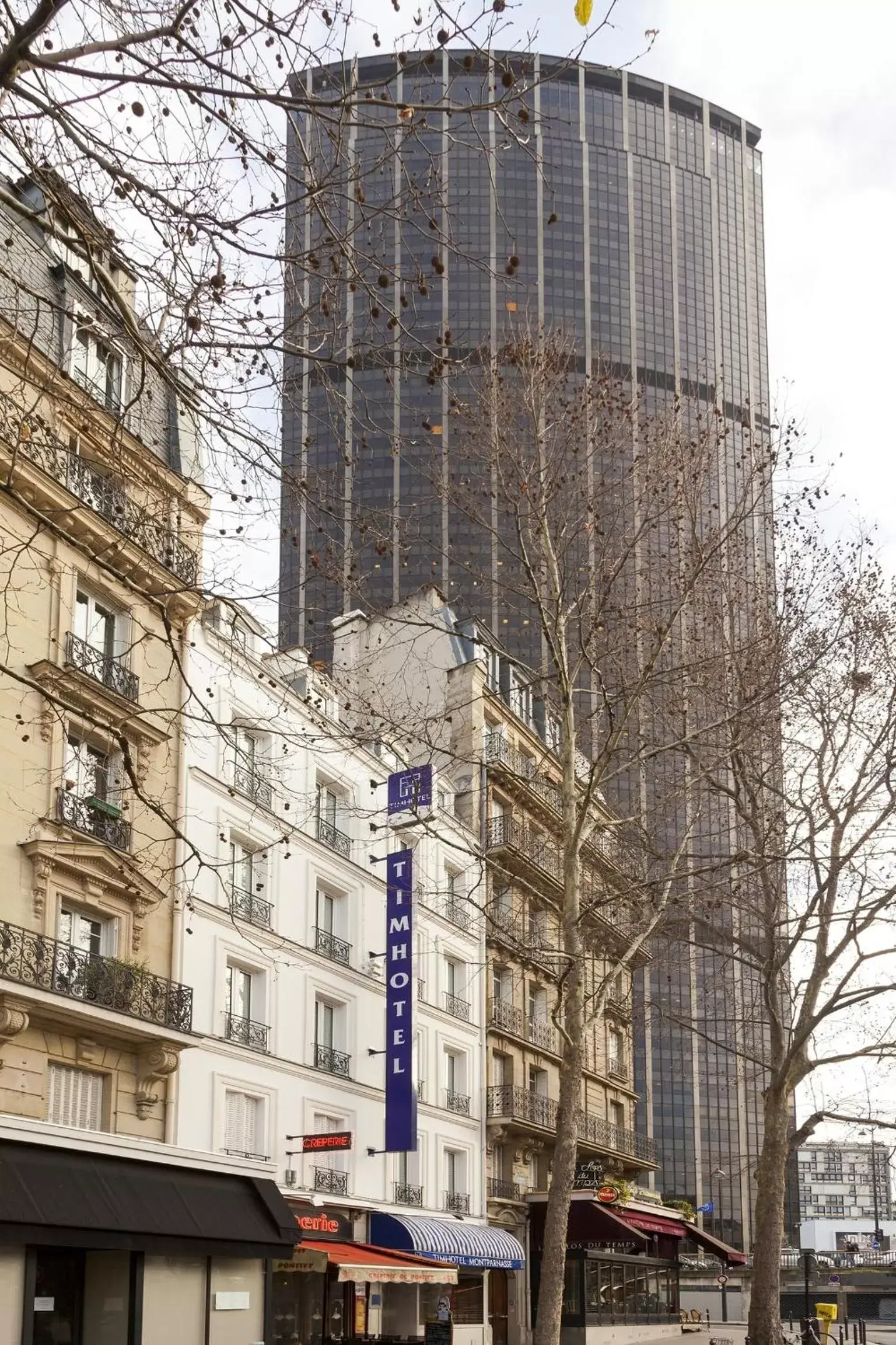 Nearby landmark, Property Building in Timhotel Paris Gare Montparnasse