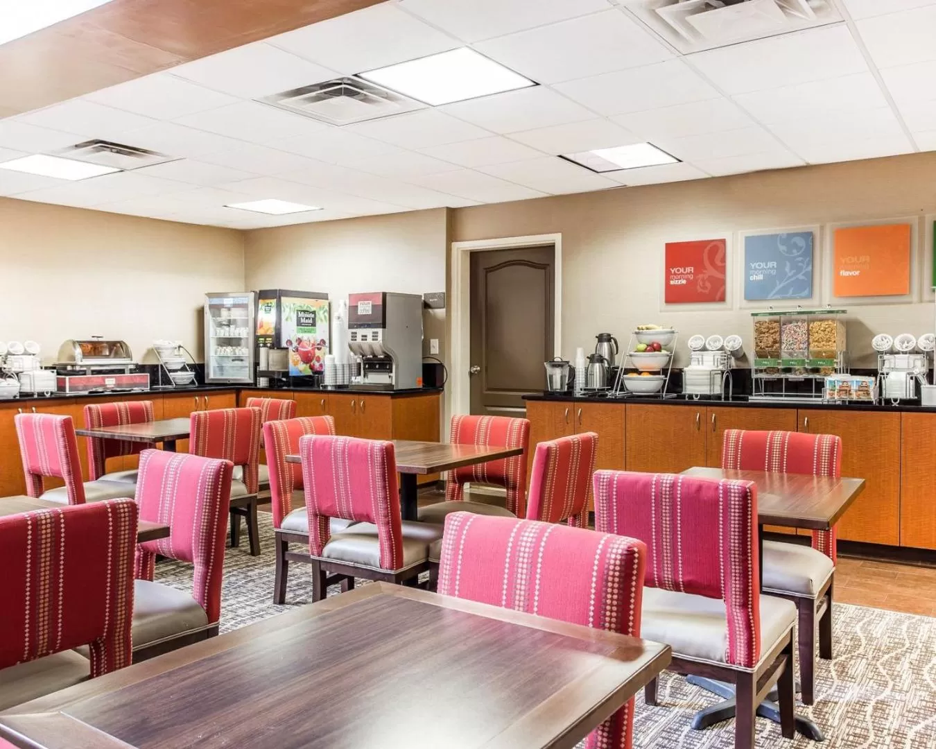 Restaurant/places to eat in Comfort Suites Morrow- Atlanta South