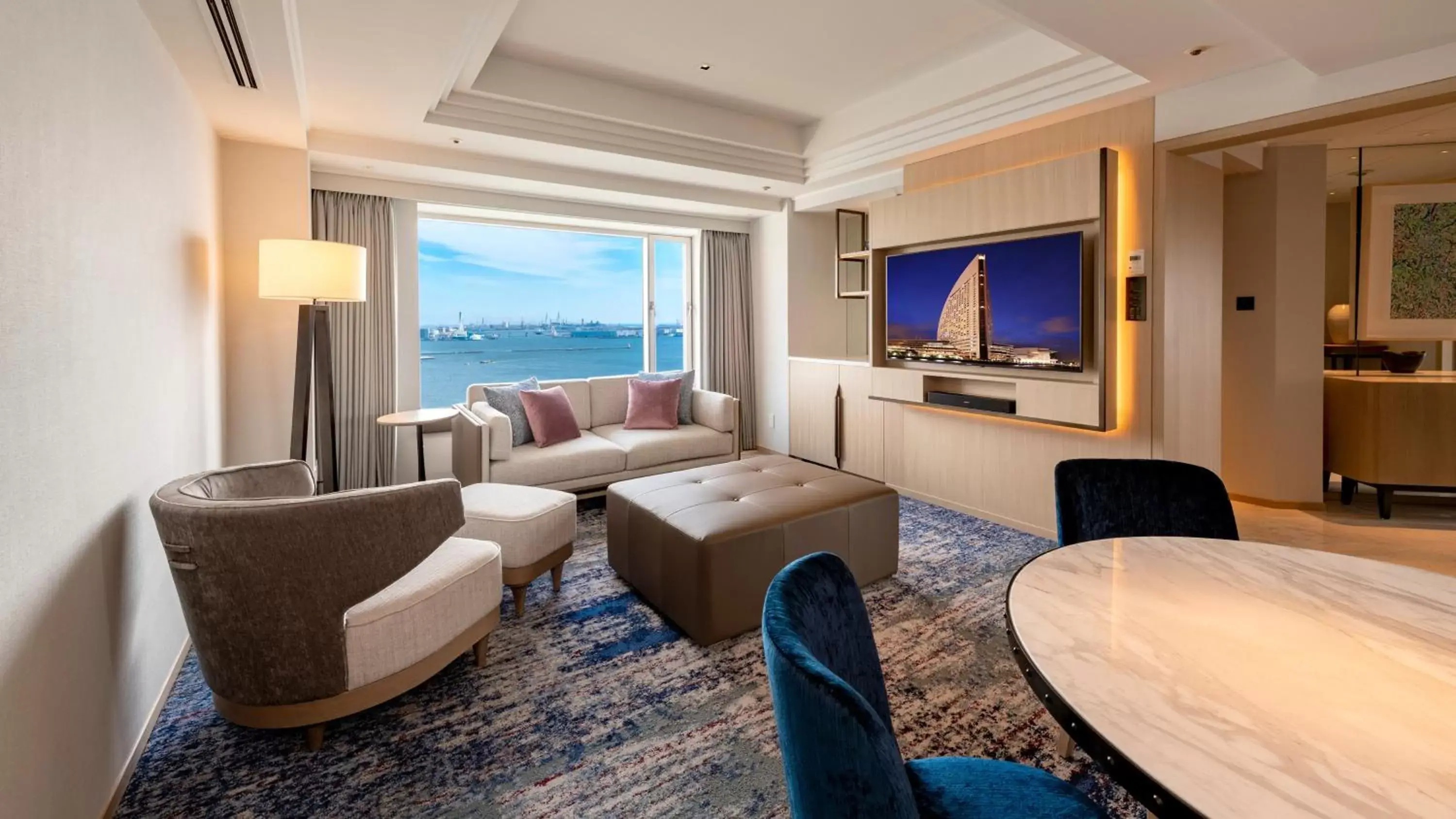 Bedroom, Seating Area in InterContinental Yokohama Grand, an IHG Hotel