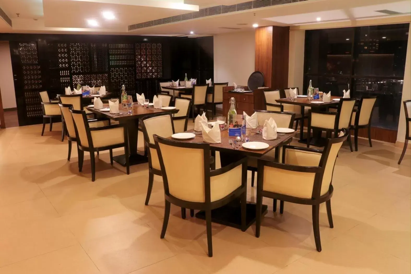 Restaurant/Places to Eat in Le Lac Sarovar Portico- Ranchi