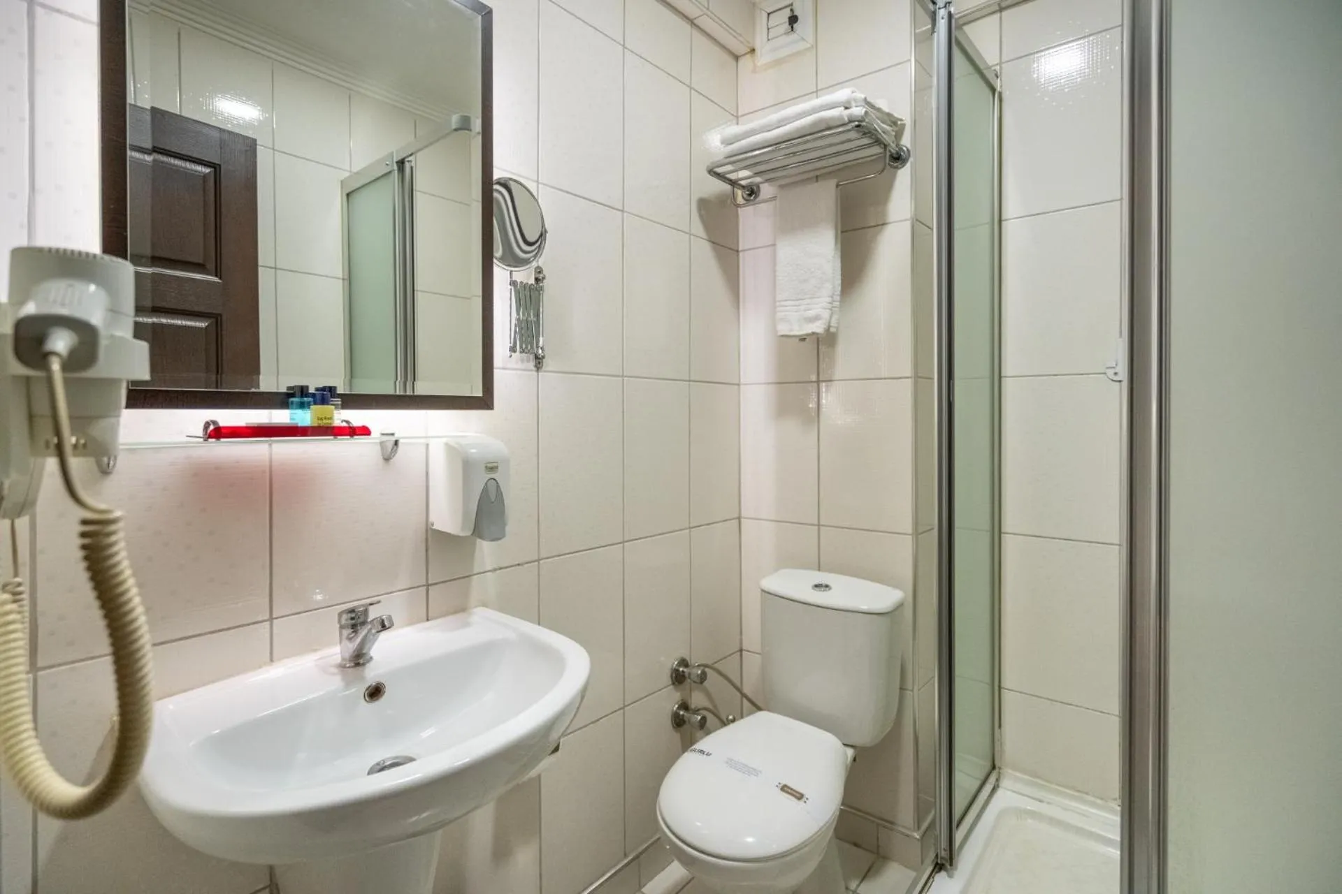 Bathroom in Buyuk Velic Hotel