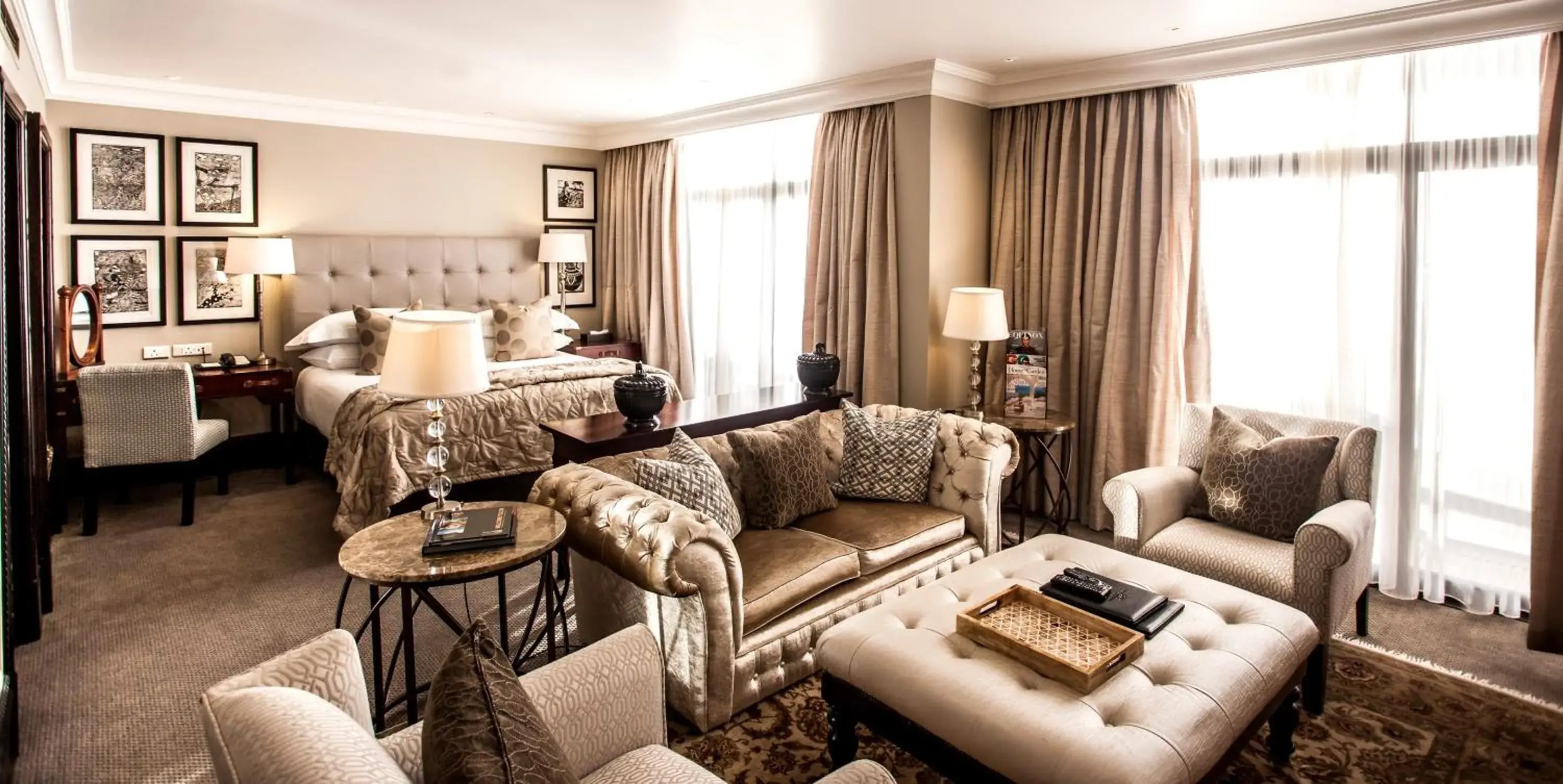 Living room, Seating Area in Beverly Hills