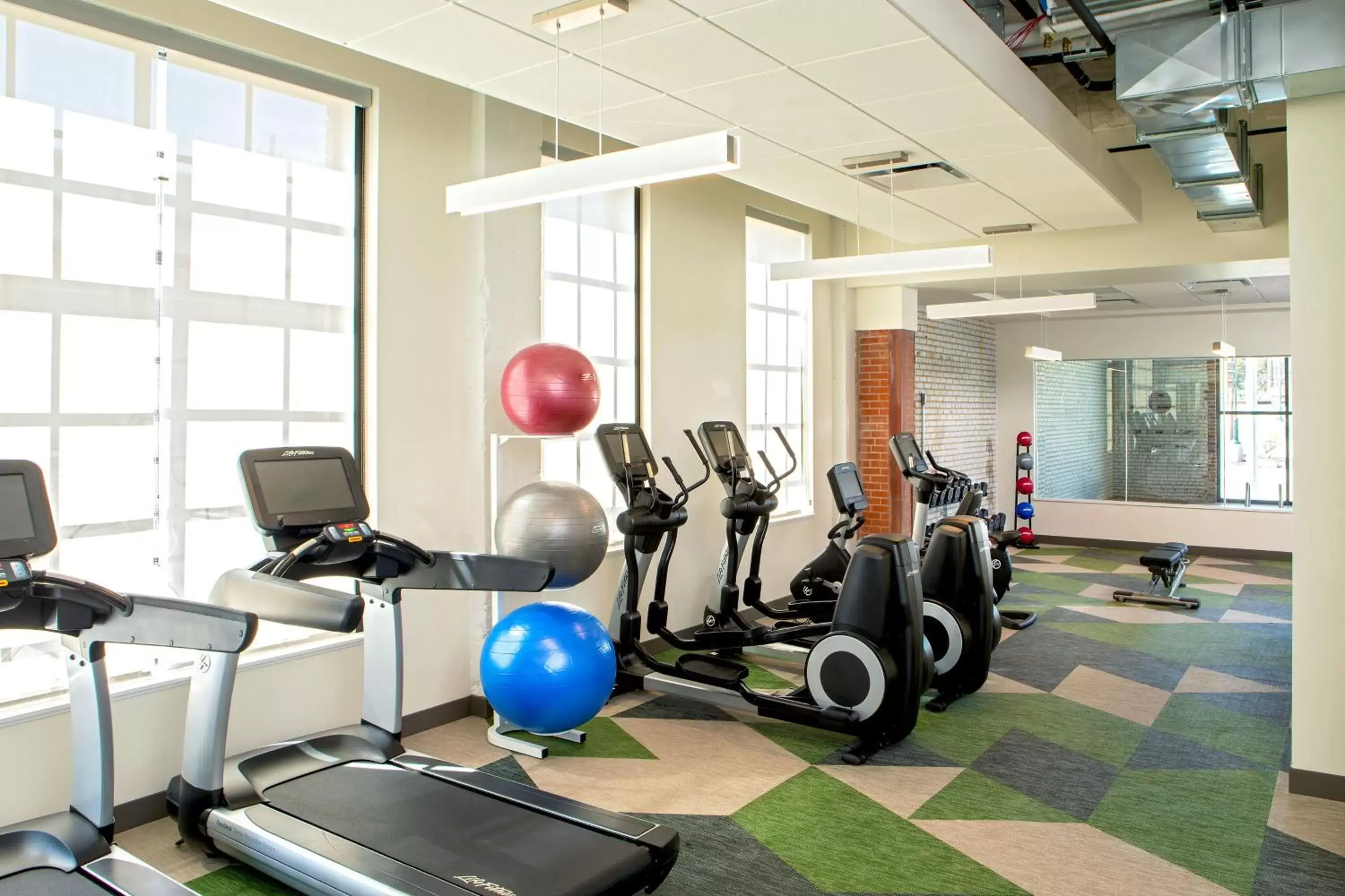 Fitness centre/facilities, Fitness Center/Facilities in Element Moline