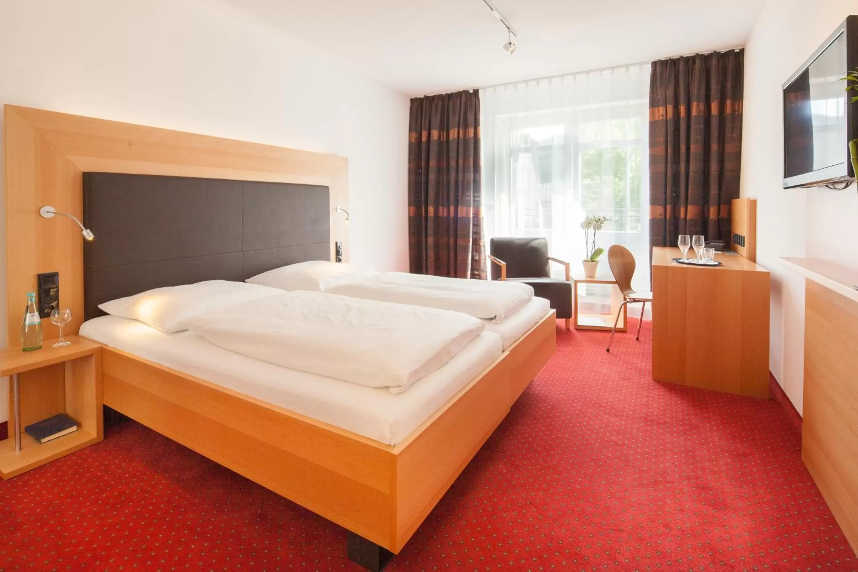 Photo of the whole room, Bed in Hotel Der Achtermann