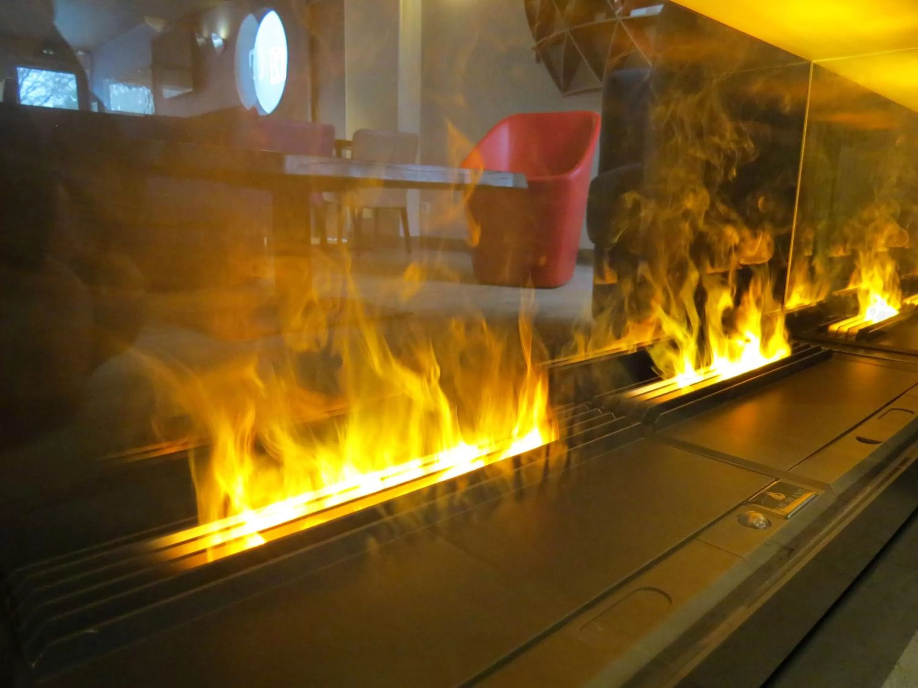 Lounge or bar in Best Western Hotelio Montpellier Sud